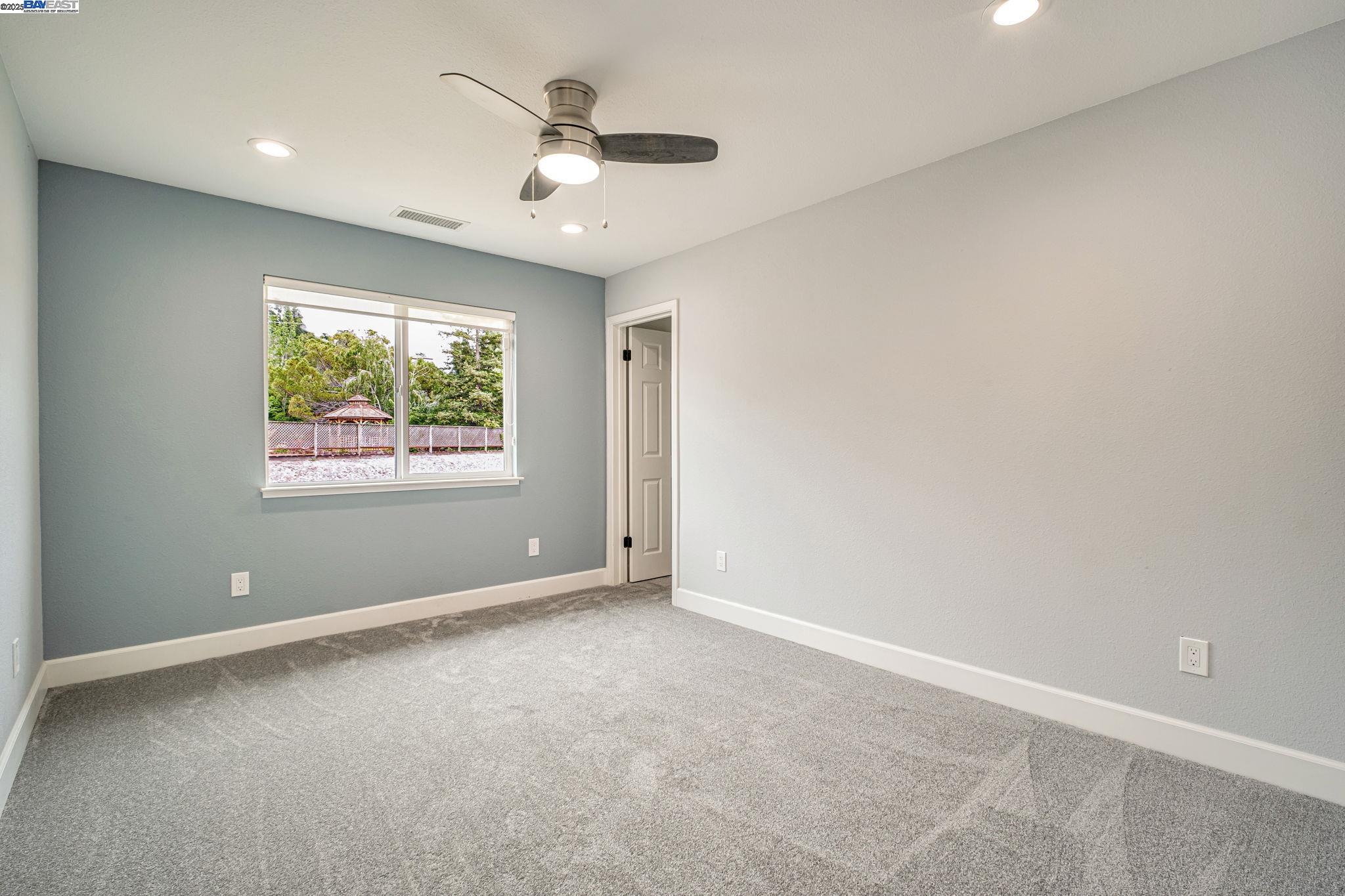 25389 Old Fairview Ave