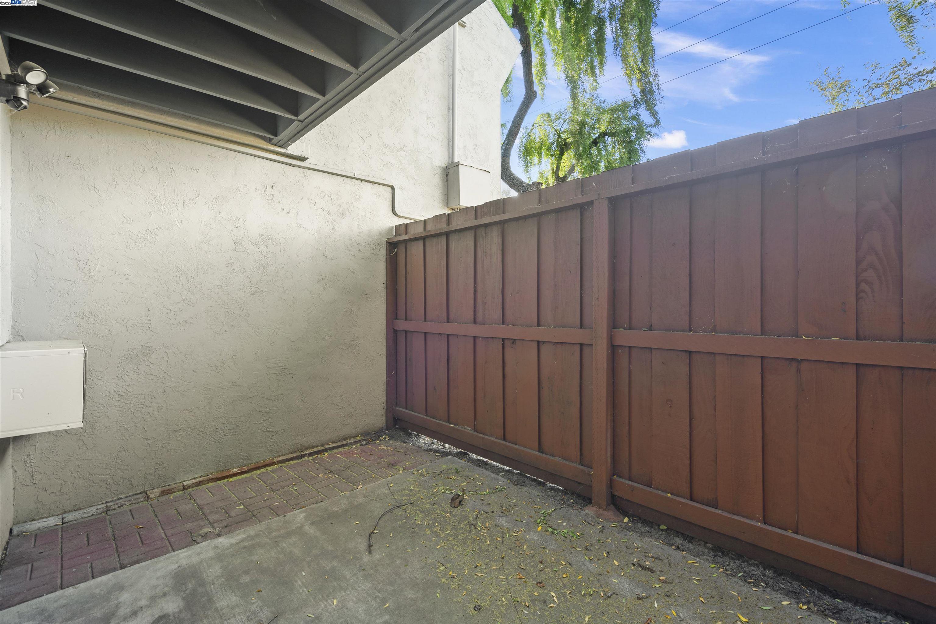 1001 Murrieta Blvd # 4