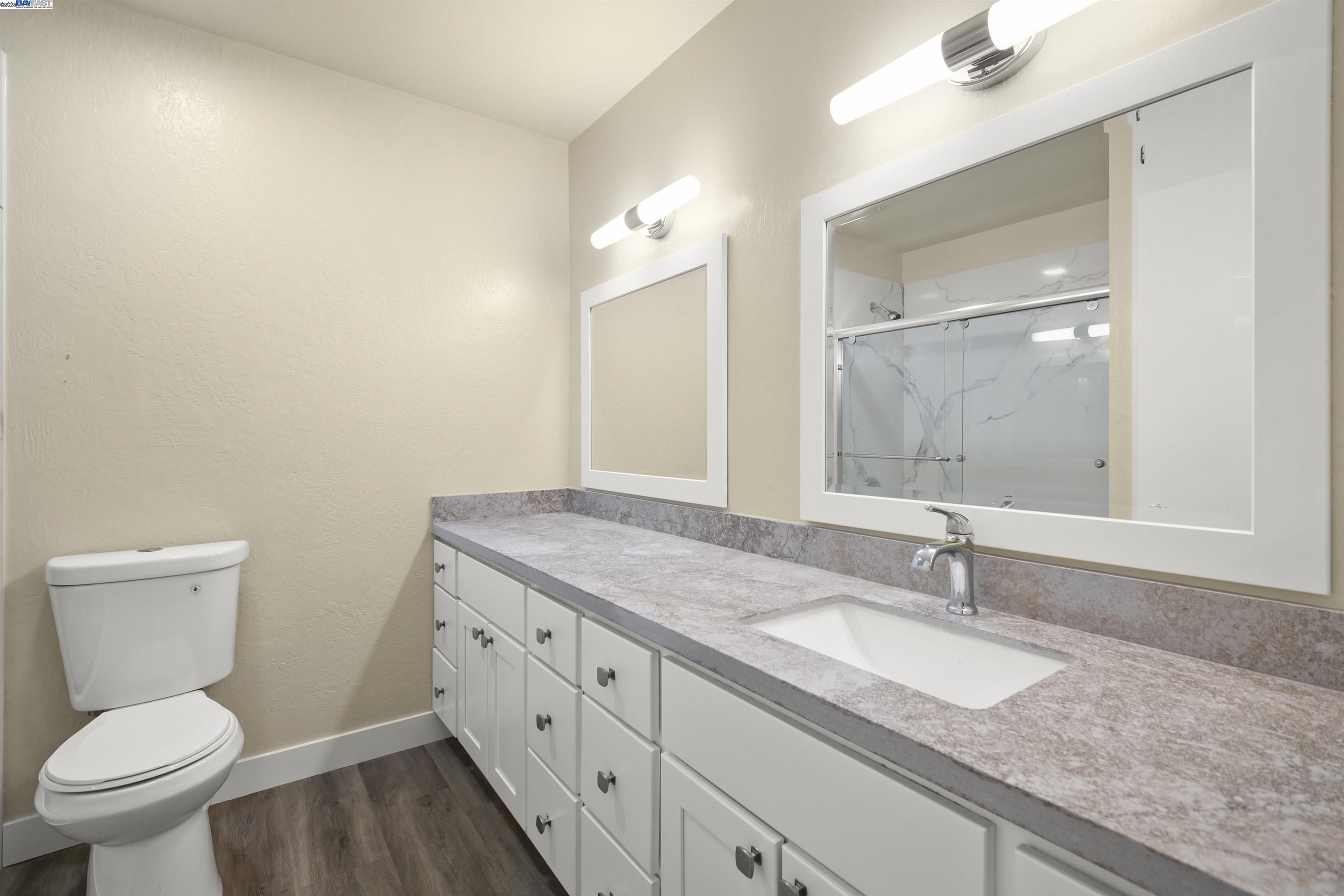 1001 Murrieta Blvd # 4