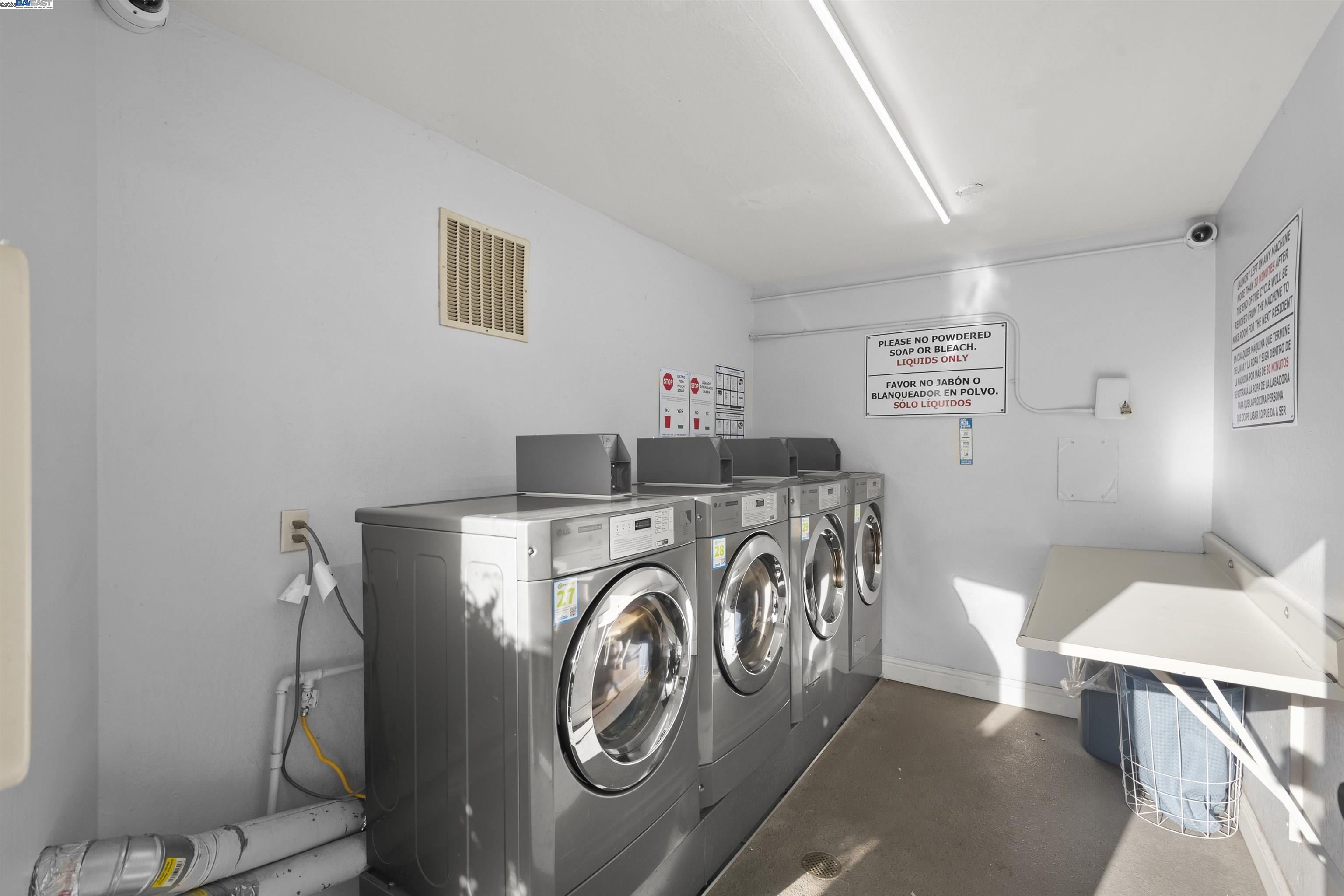 1001 Murrieta Blvd # 4