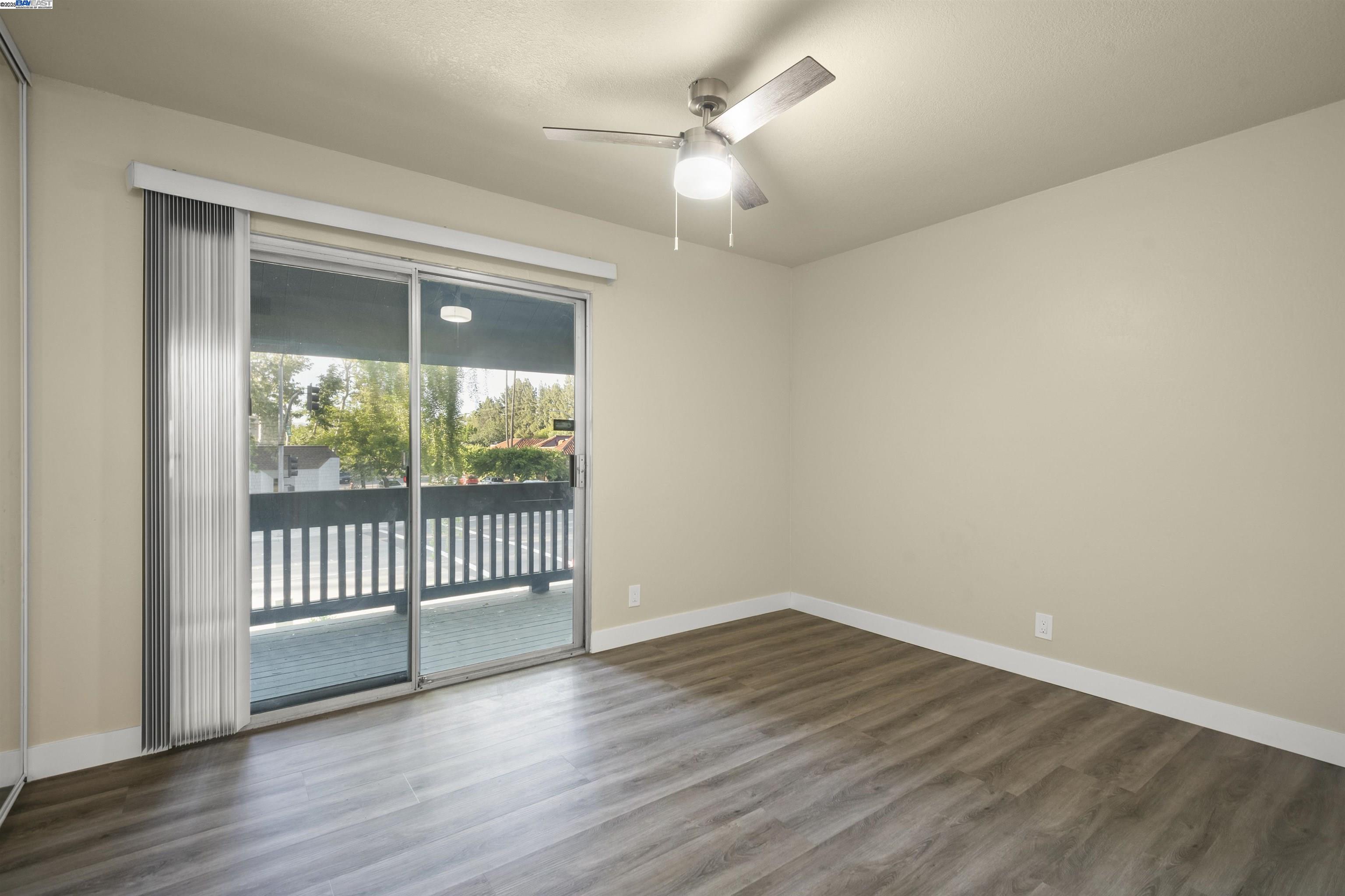 1001 Murrieta Blvd # 4