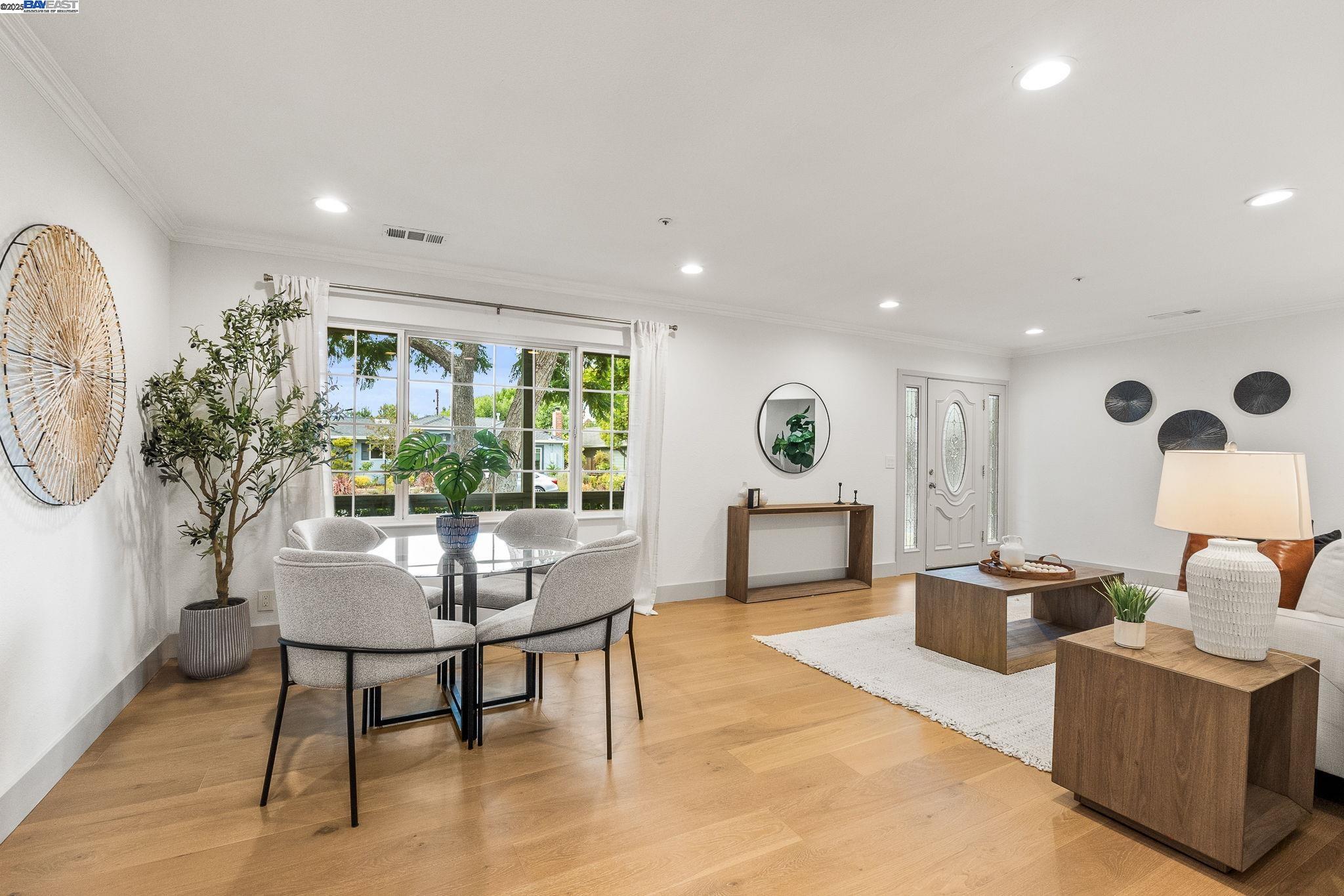 1380 Pauline Dr