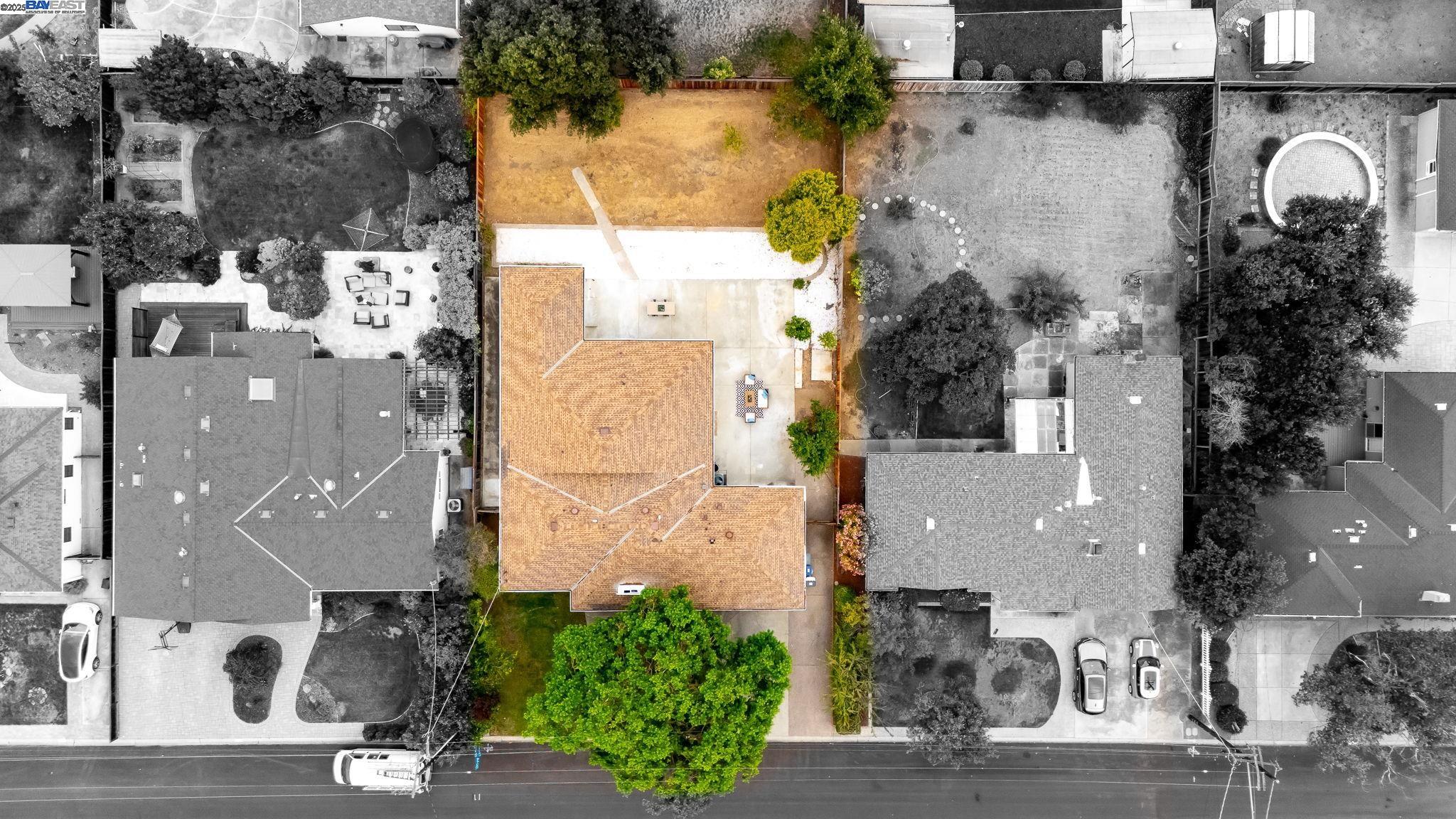 1380 Pauline Dr