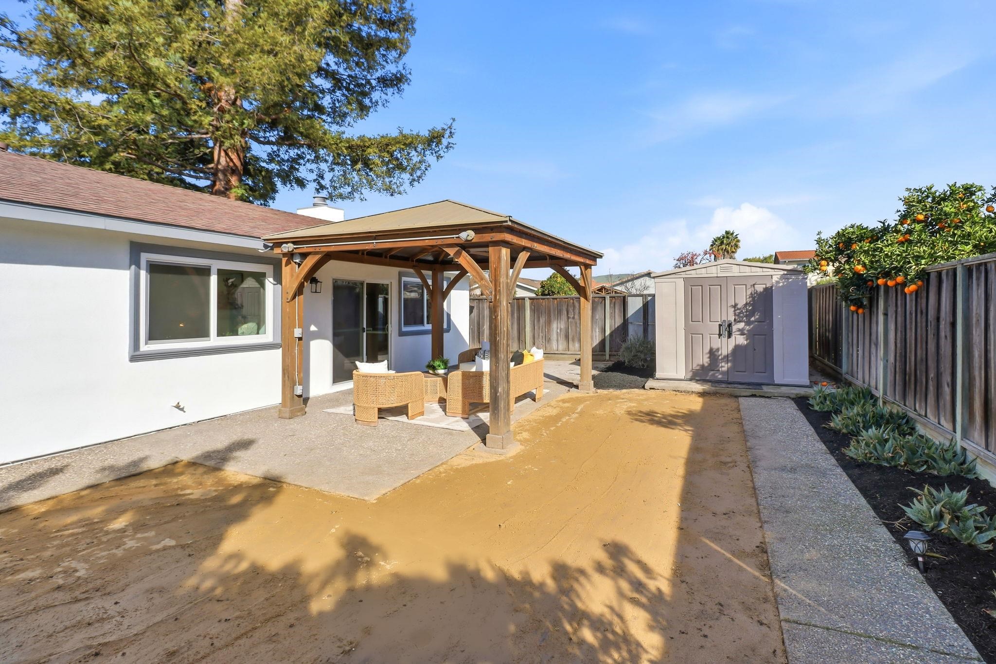 2272 Shadowtree