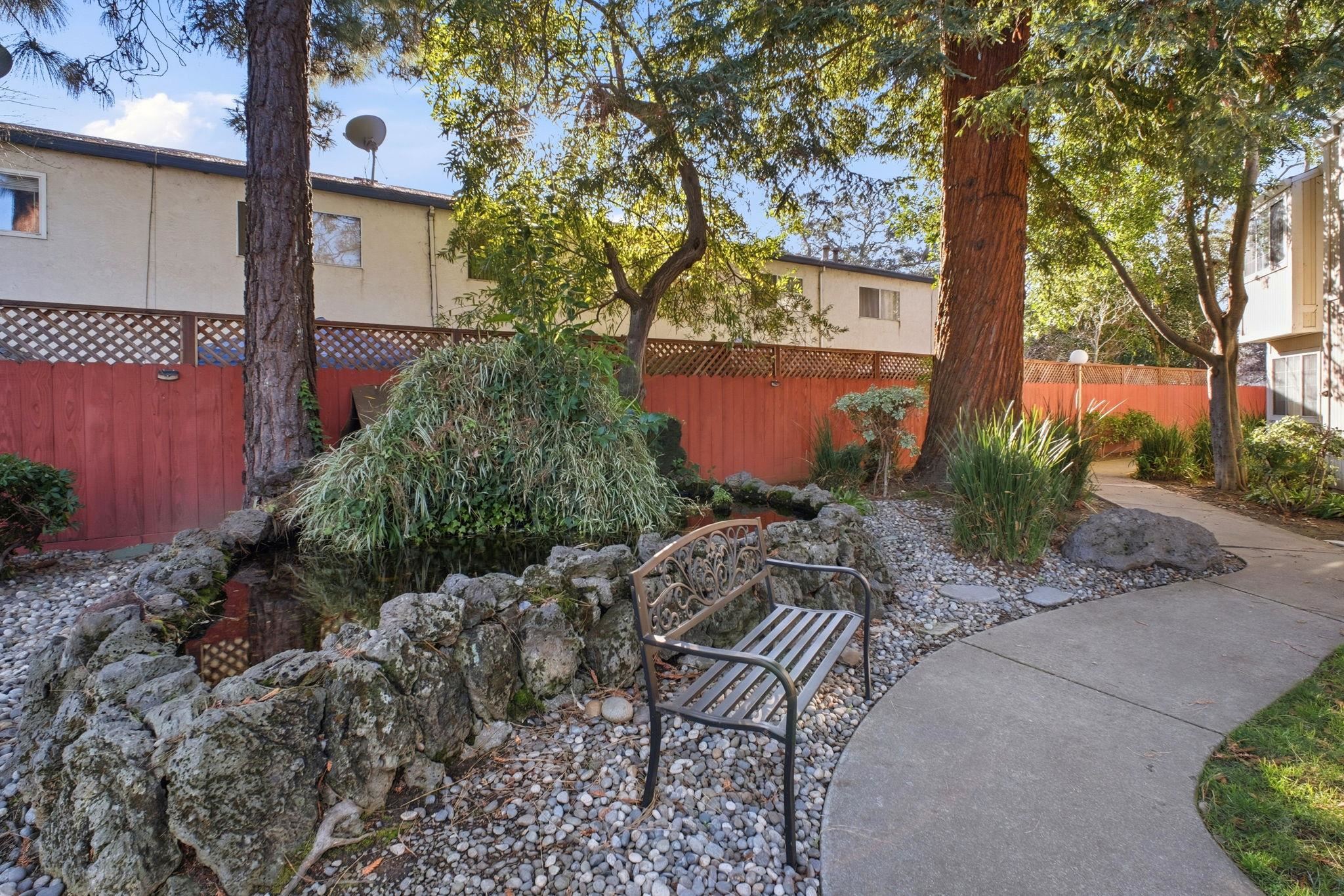 22555 Center St Unit: 211