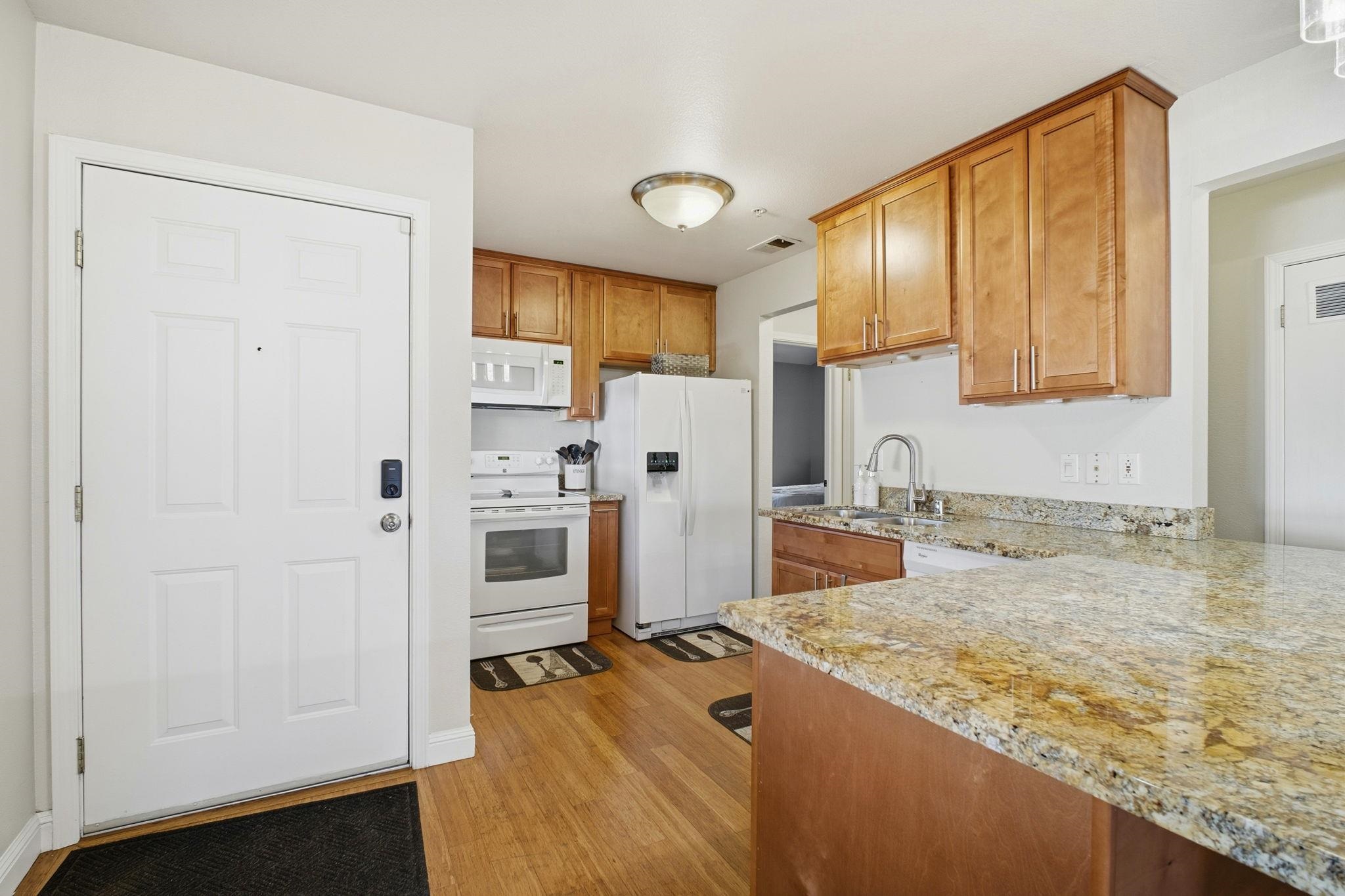 22555 Center St Unit: 211