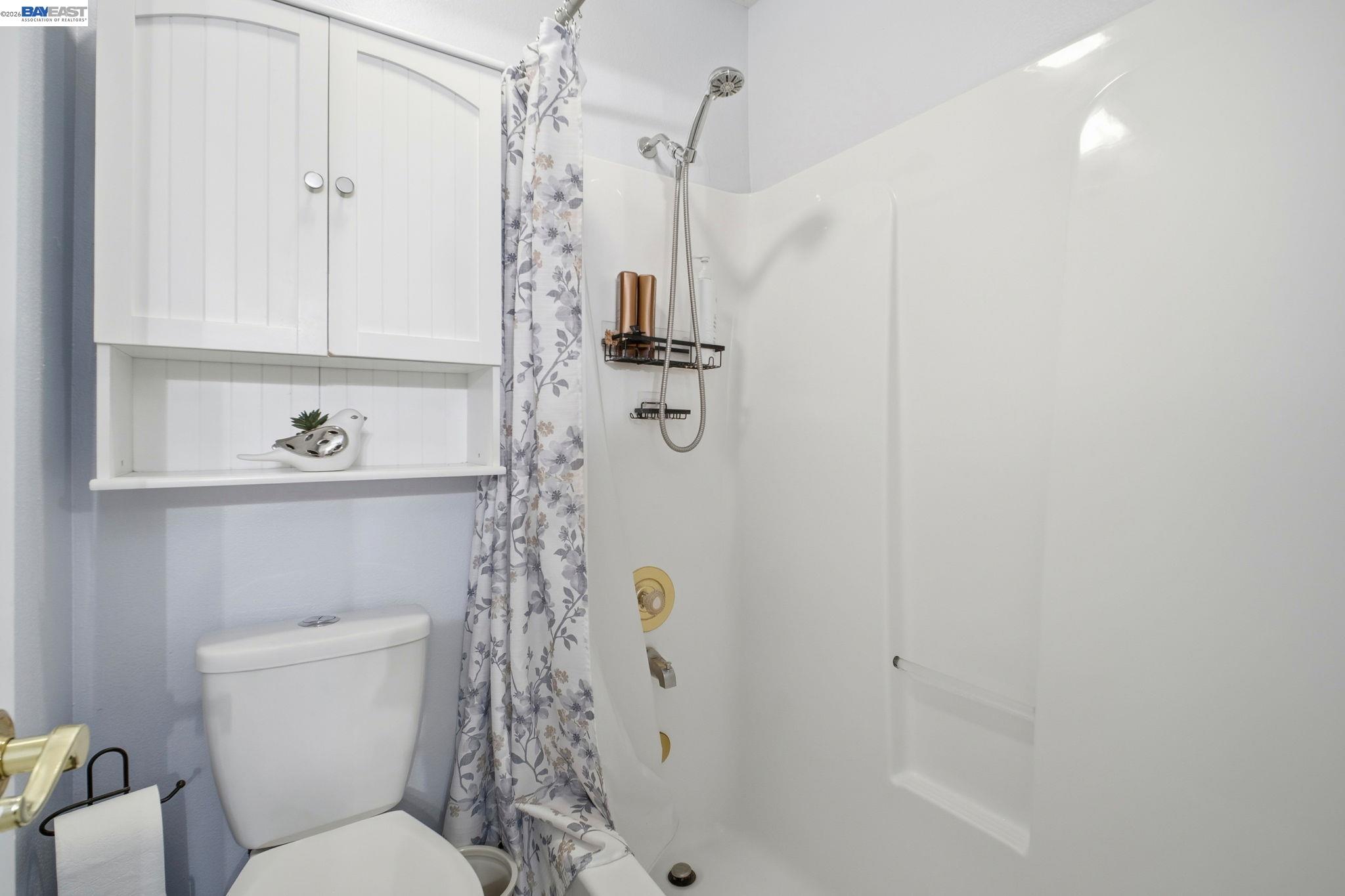 22555 Center St Unit: 211