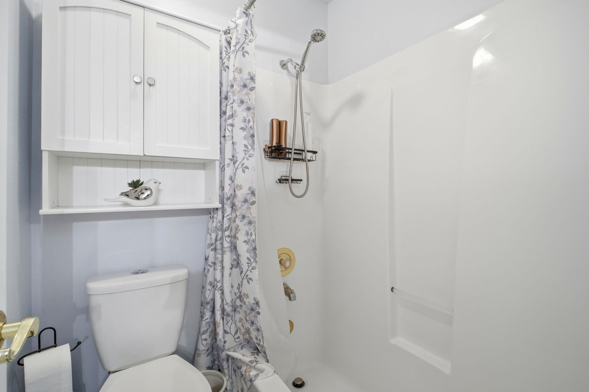 22555 Center St Unit: 211