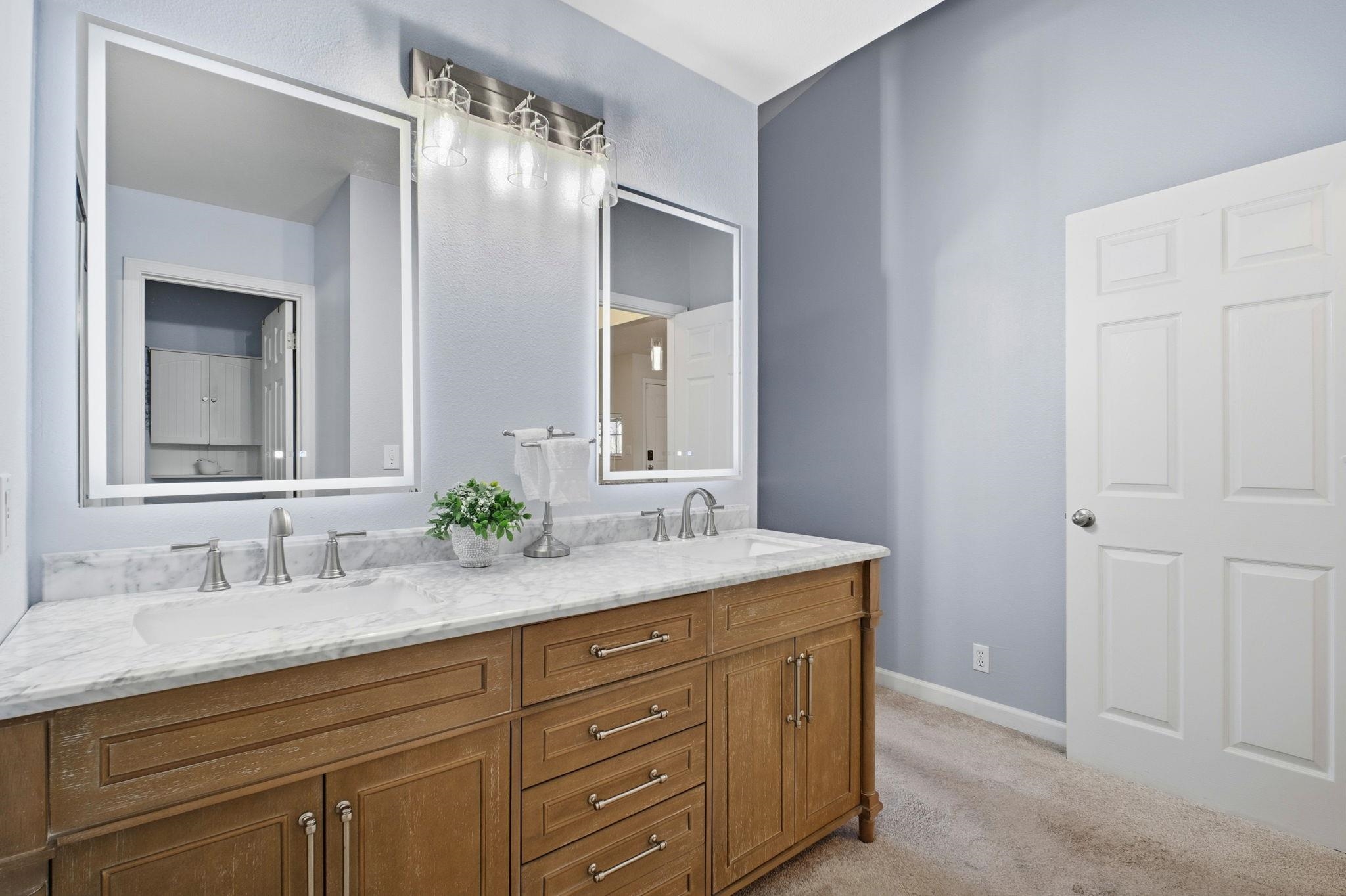 22555 Center St Unit: 211