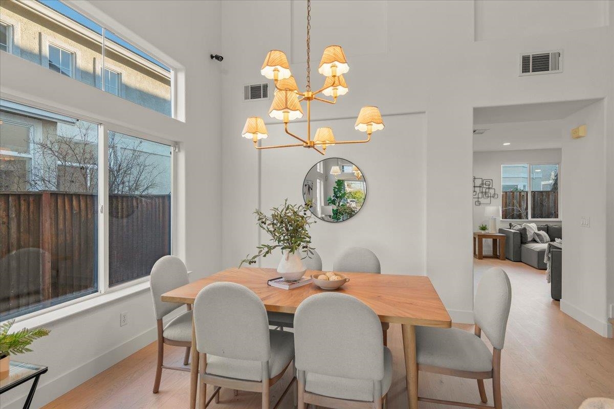 36063 Crystal Springs Dr