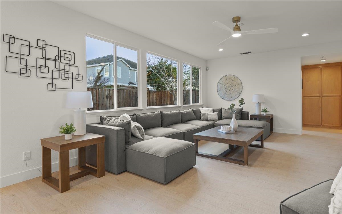 36063 Crystal Springs Dr