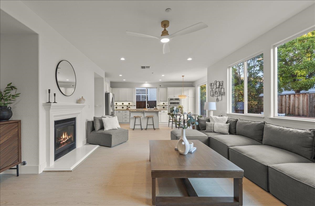 36063 Crystal Springs Dr