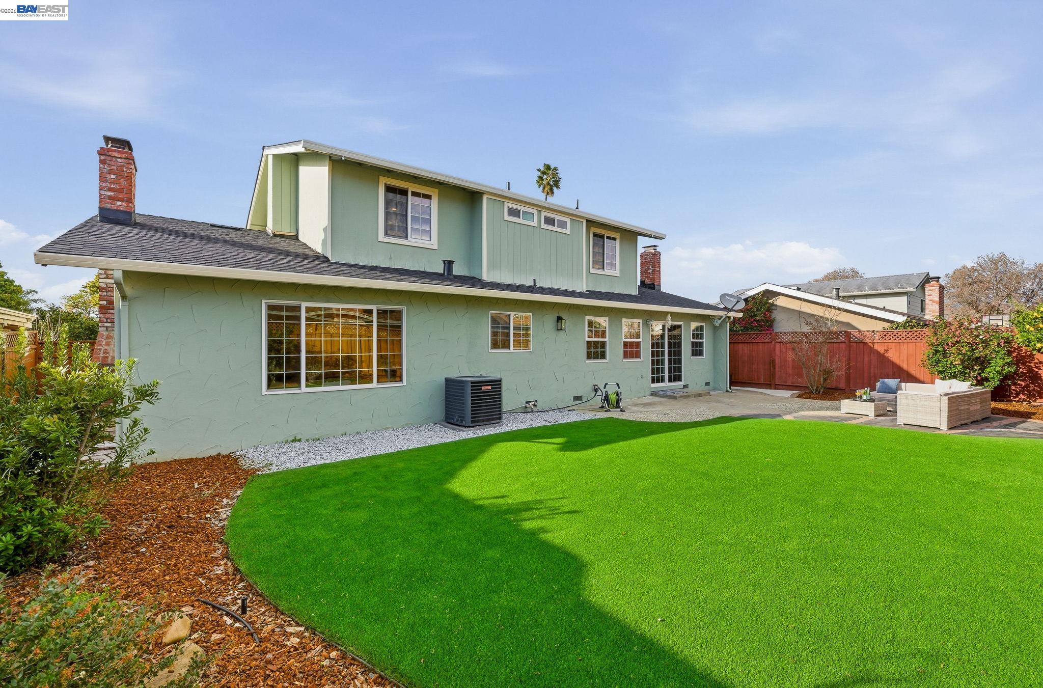5228 Falmouth Pl