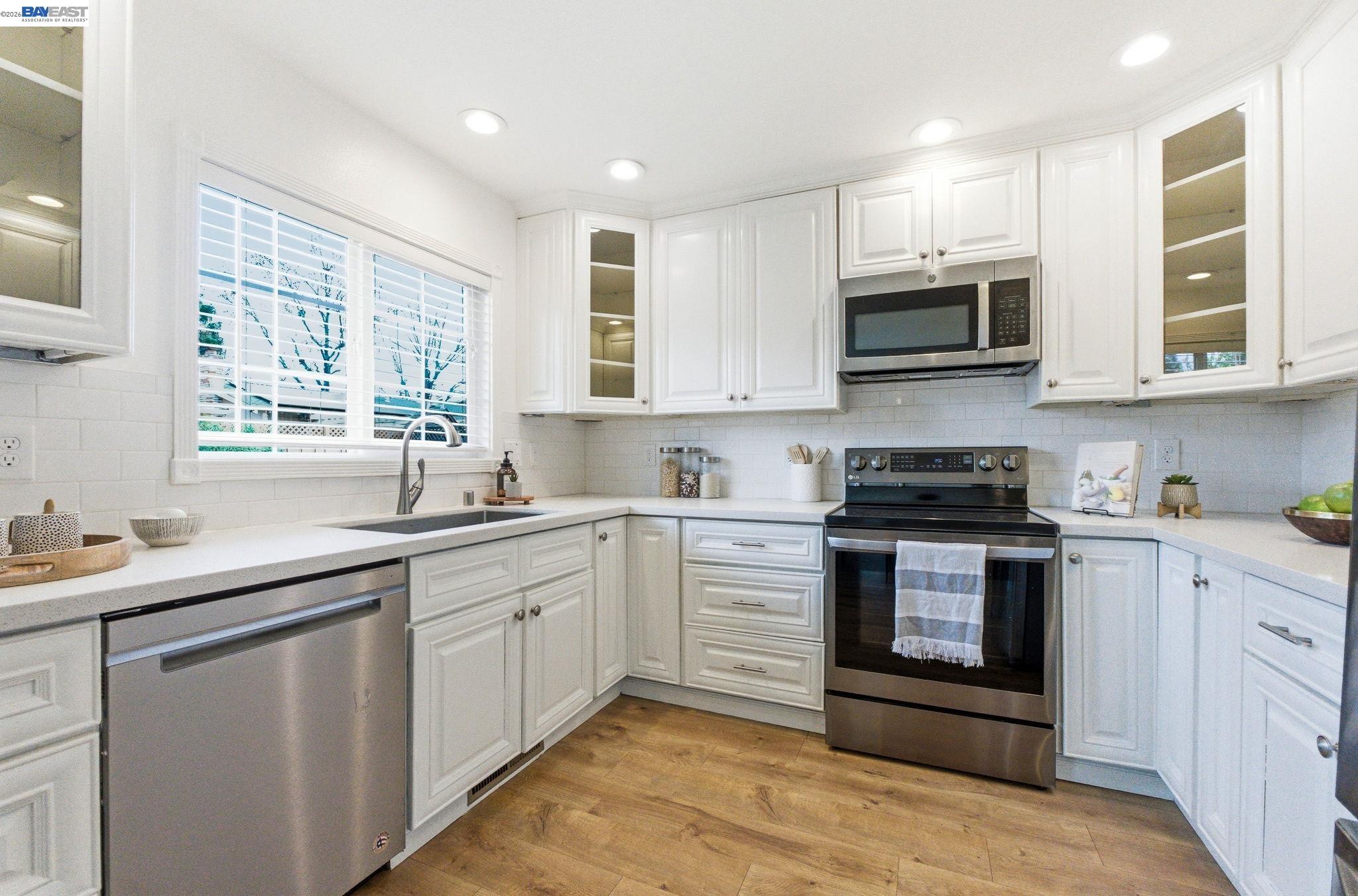 5228 Falmouth Pl