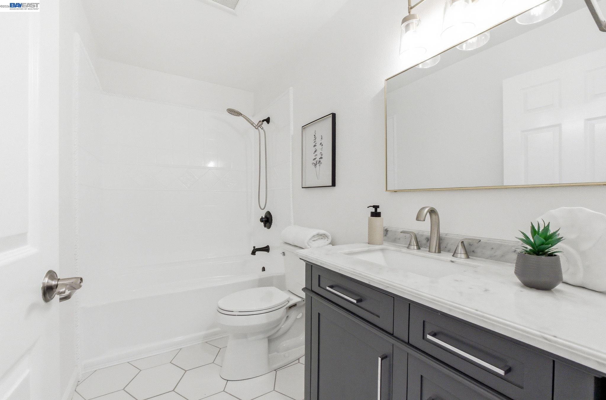 5228 Falmouth Pl