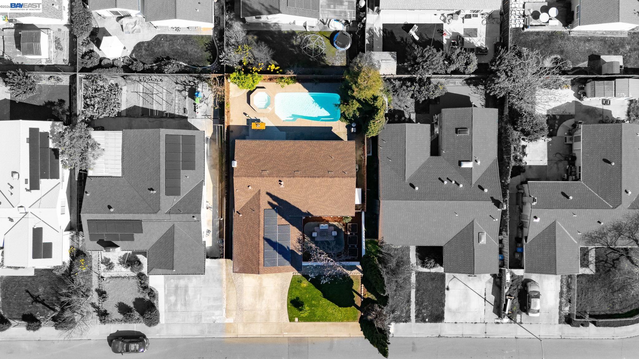 2446 Bing Pl