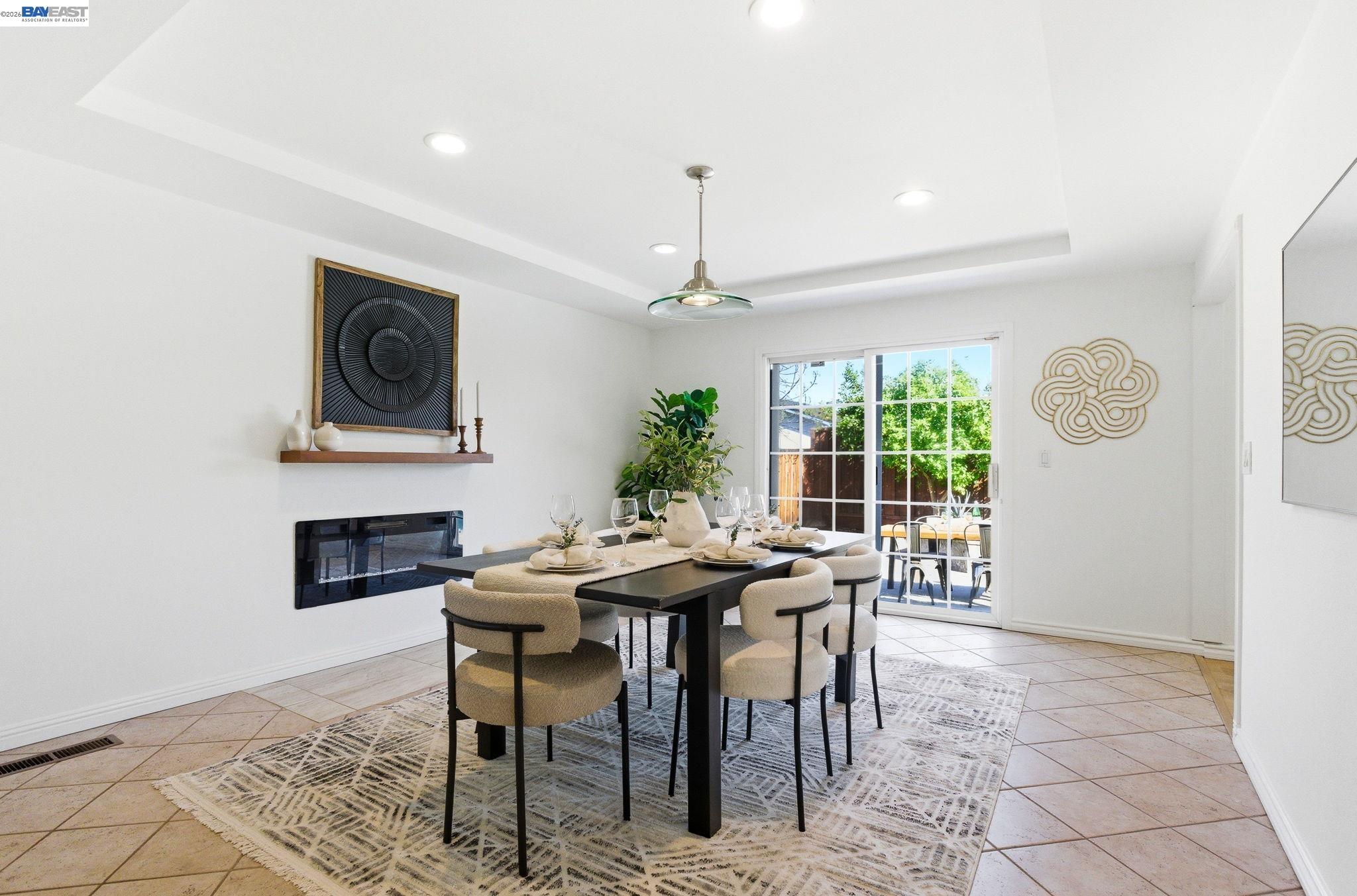 2446 Bing Pl