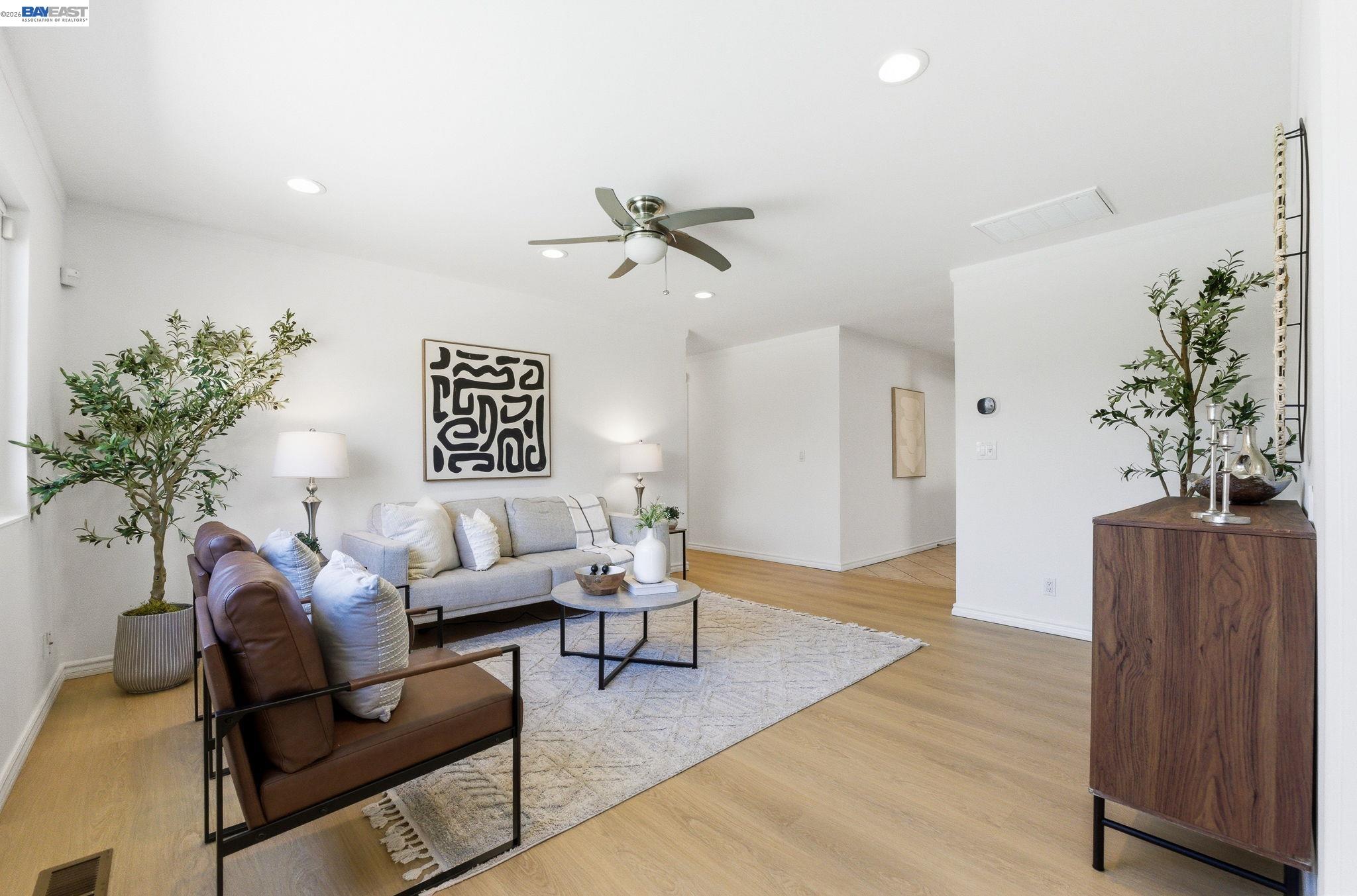 2446 Bing Pl