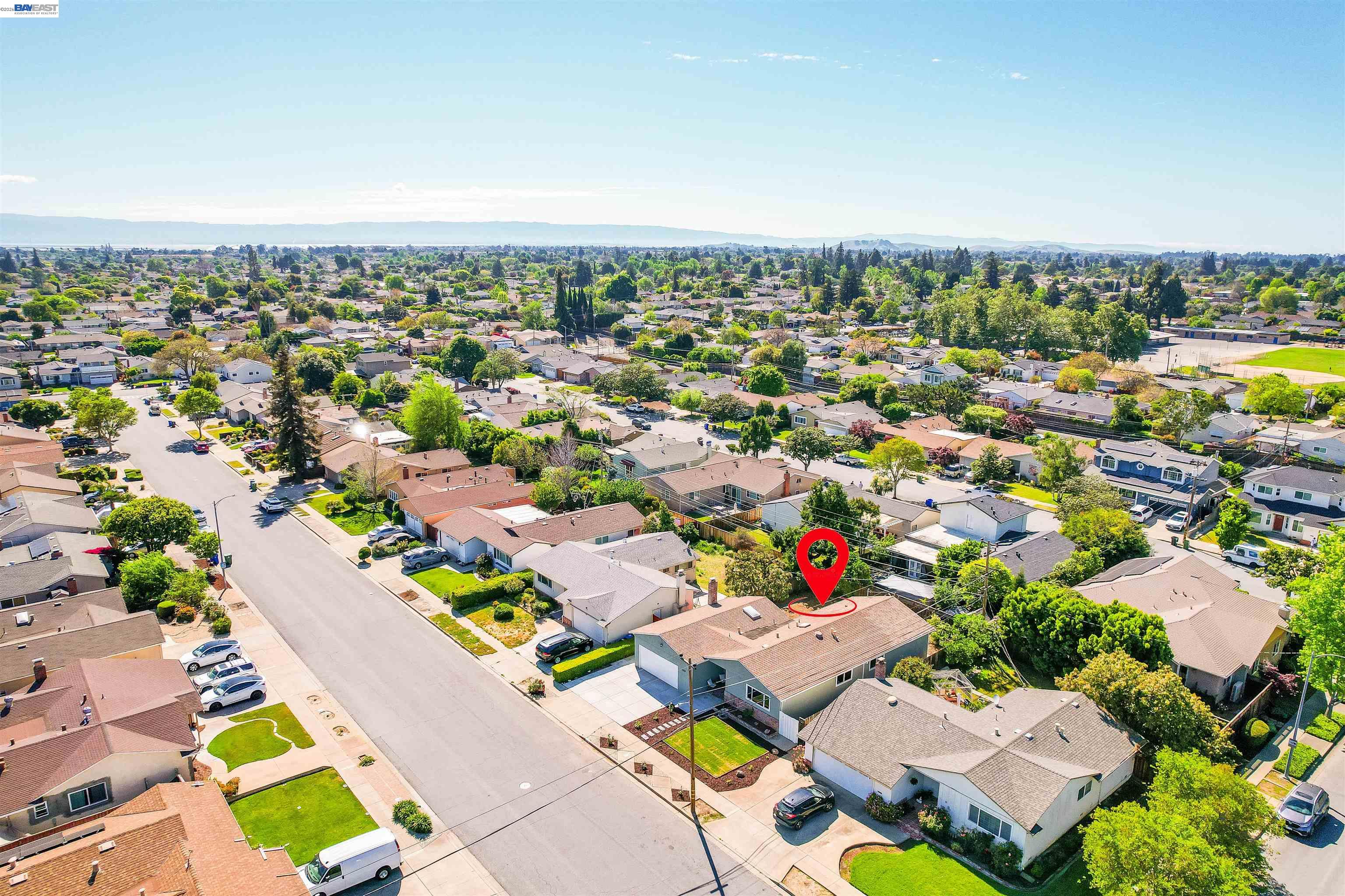 4325 Lorren Dr