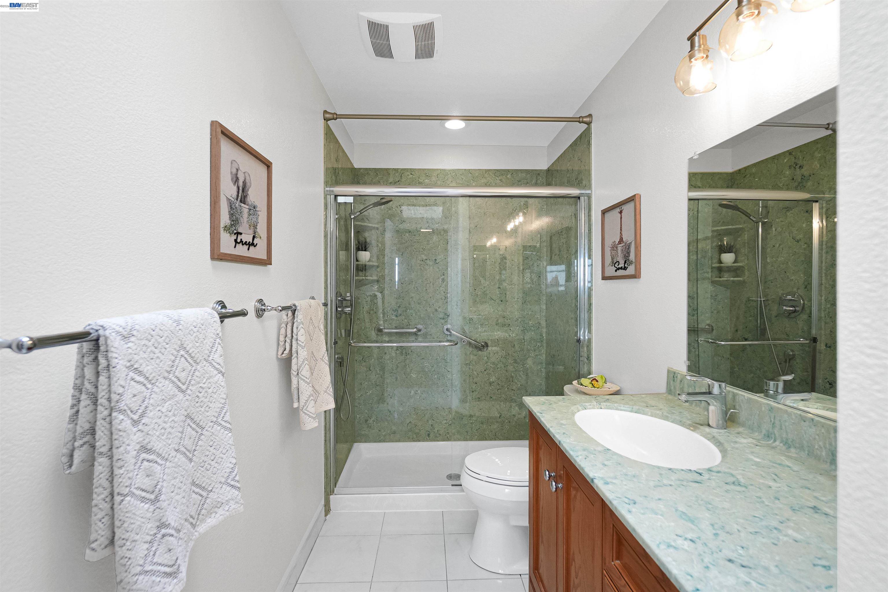 4325 Lorren Dr