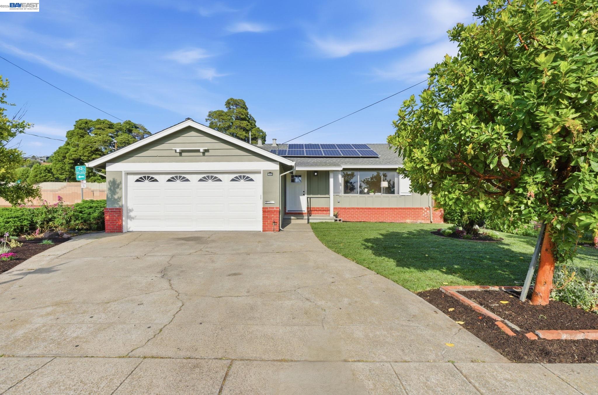 1902 Evergreen Ave