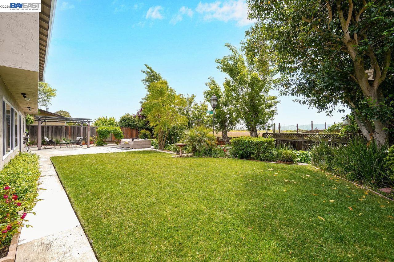8135 Merion Dr