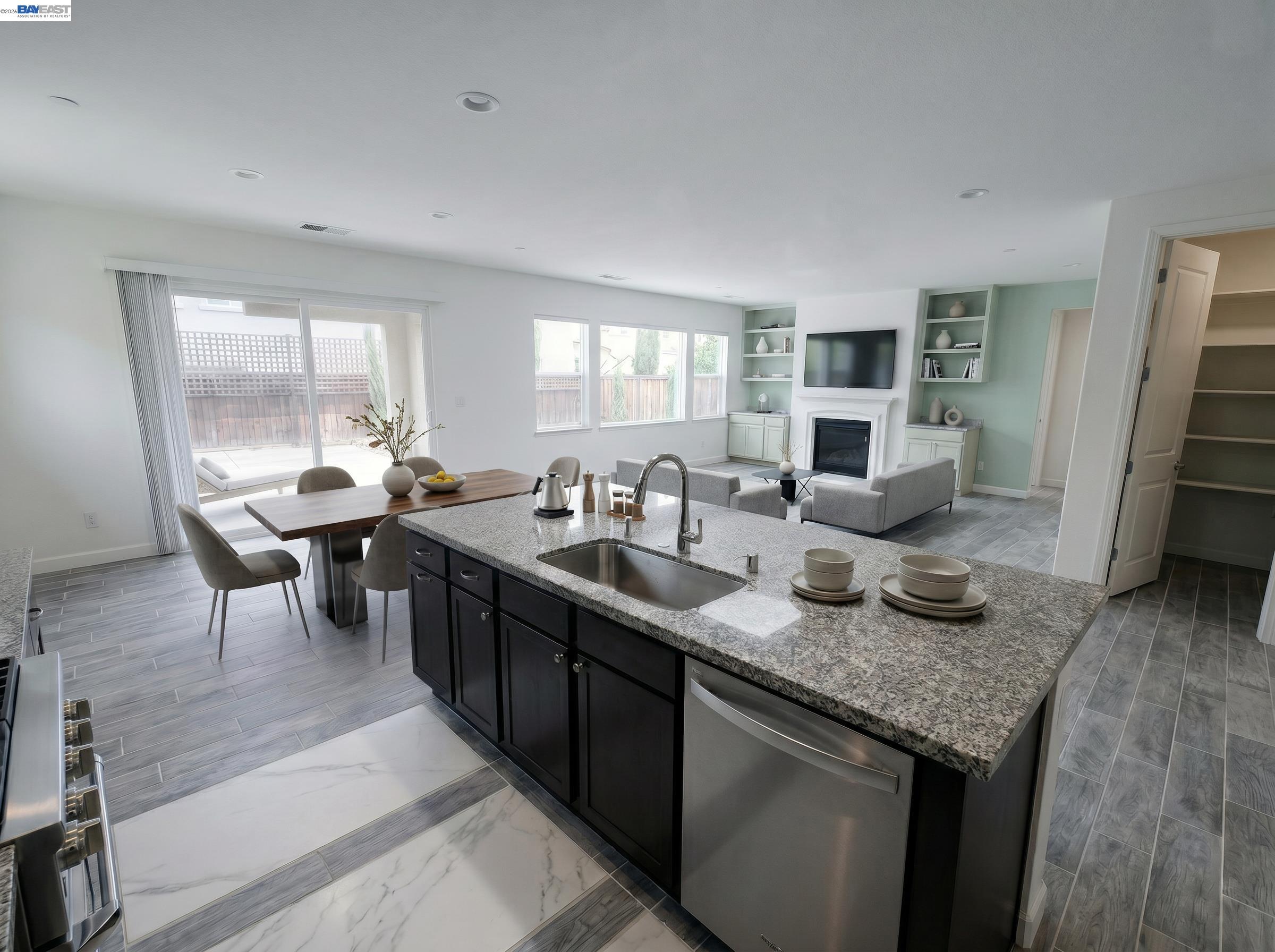 679 Hamilton Ct