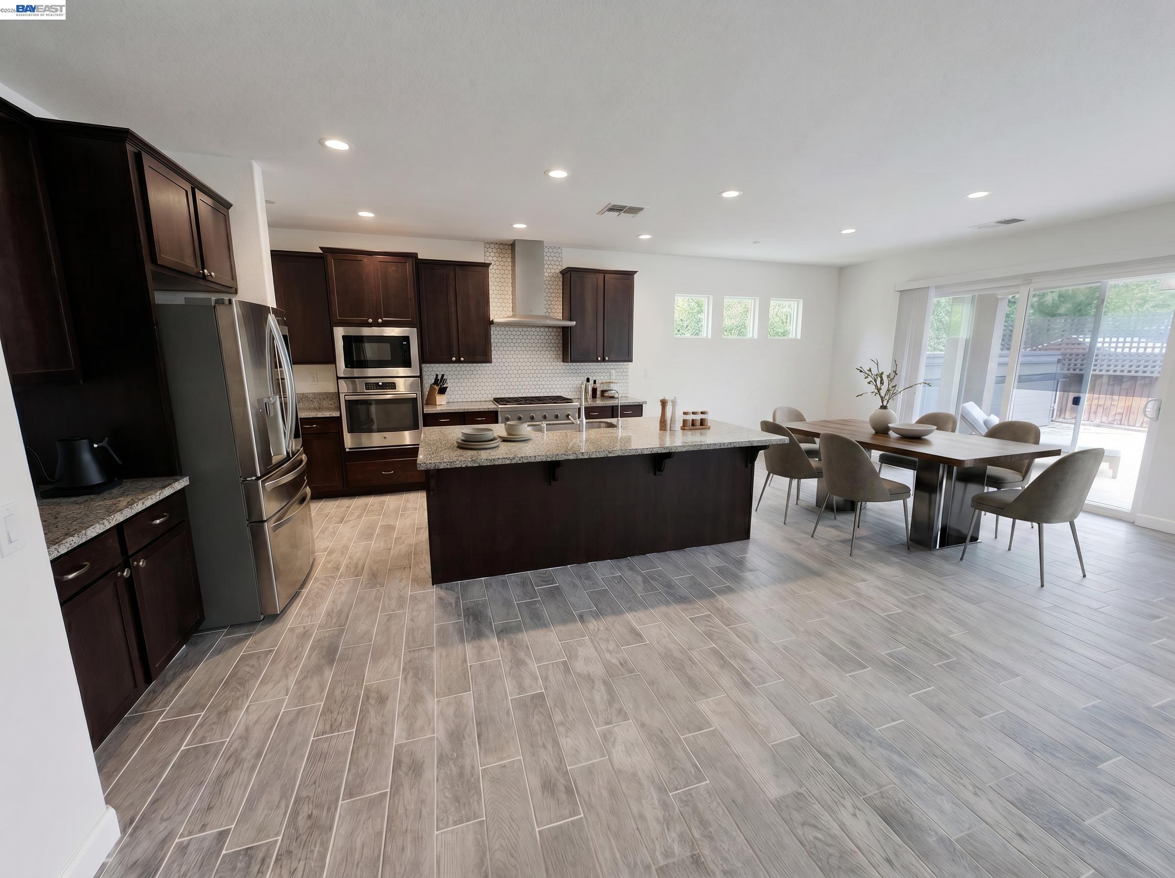679 Hamilton Ct