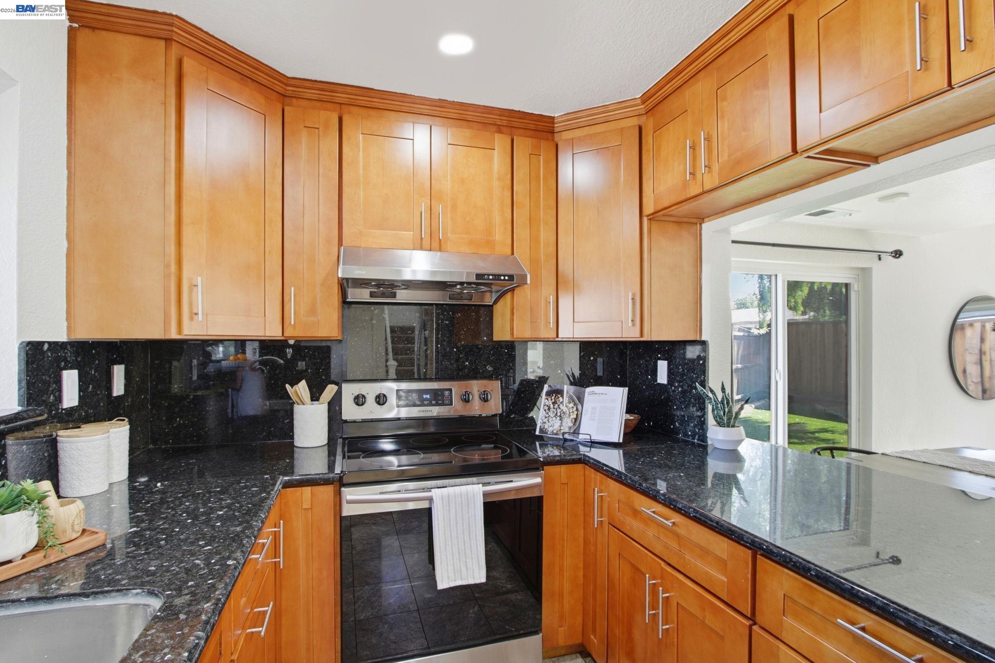 6010 Peppertree Ct