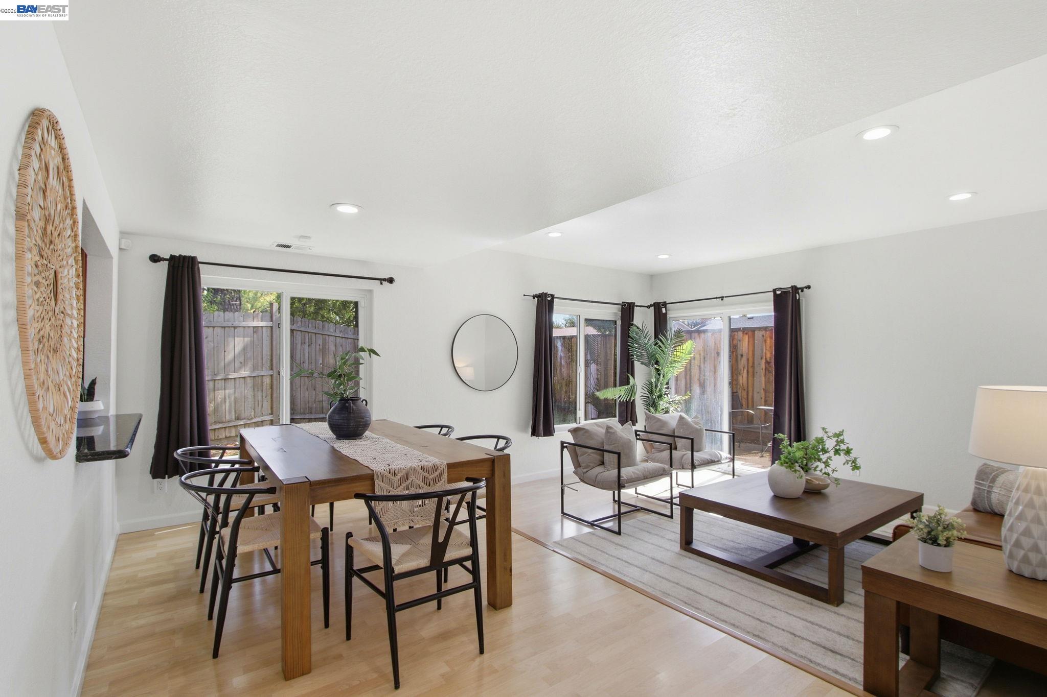 6010 Peppertree Ct