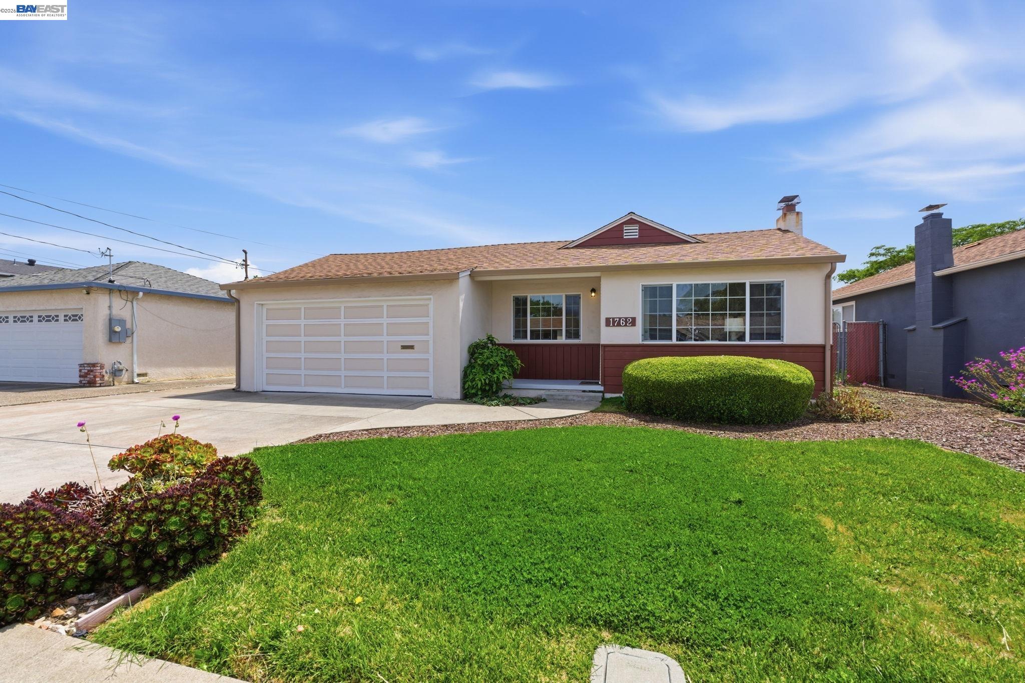 1762 Via Redondo