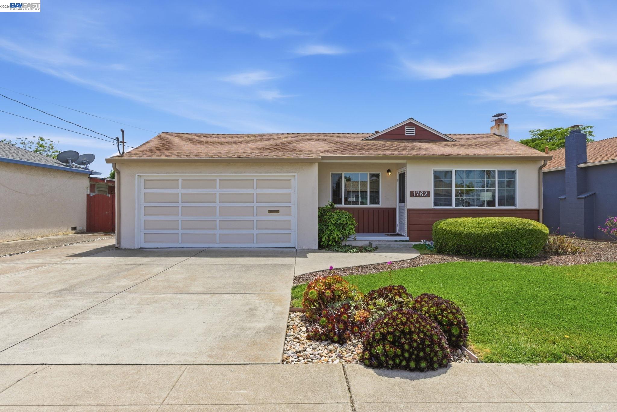 1762 Via Redondo