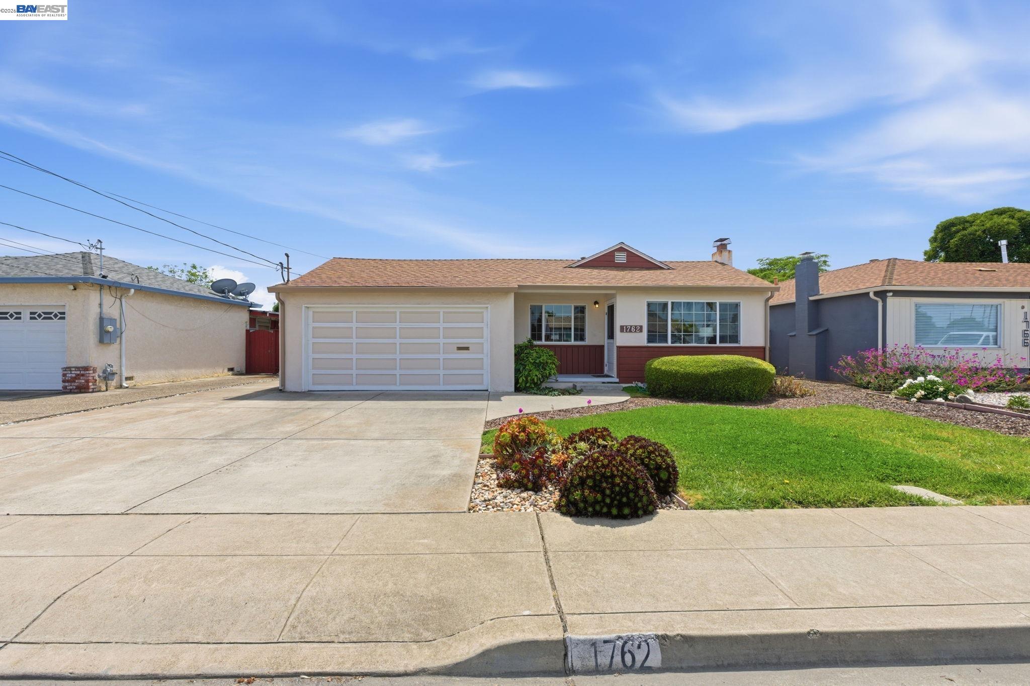 1762 Via Redondo
