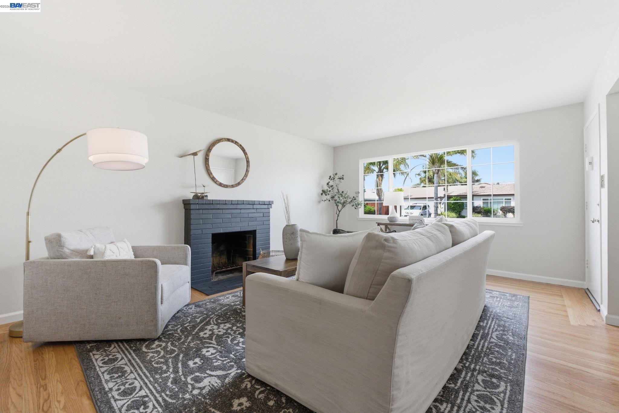 1762 Via Redondo