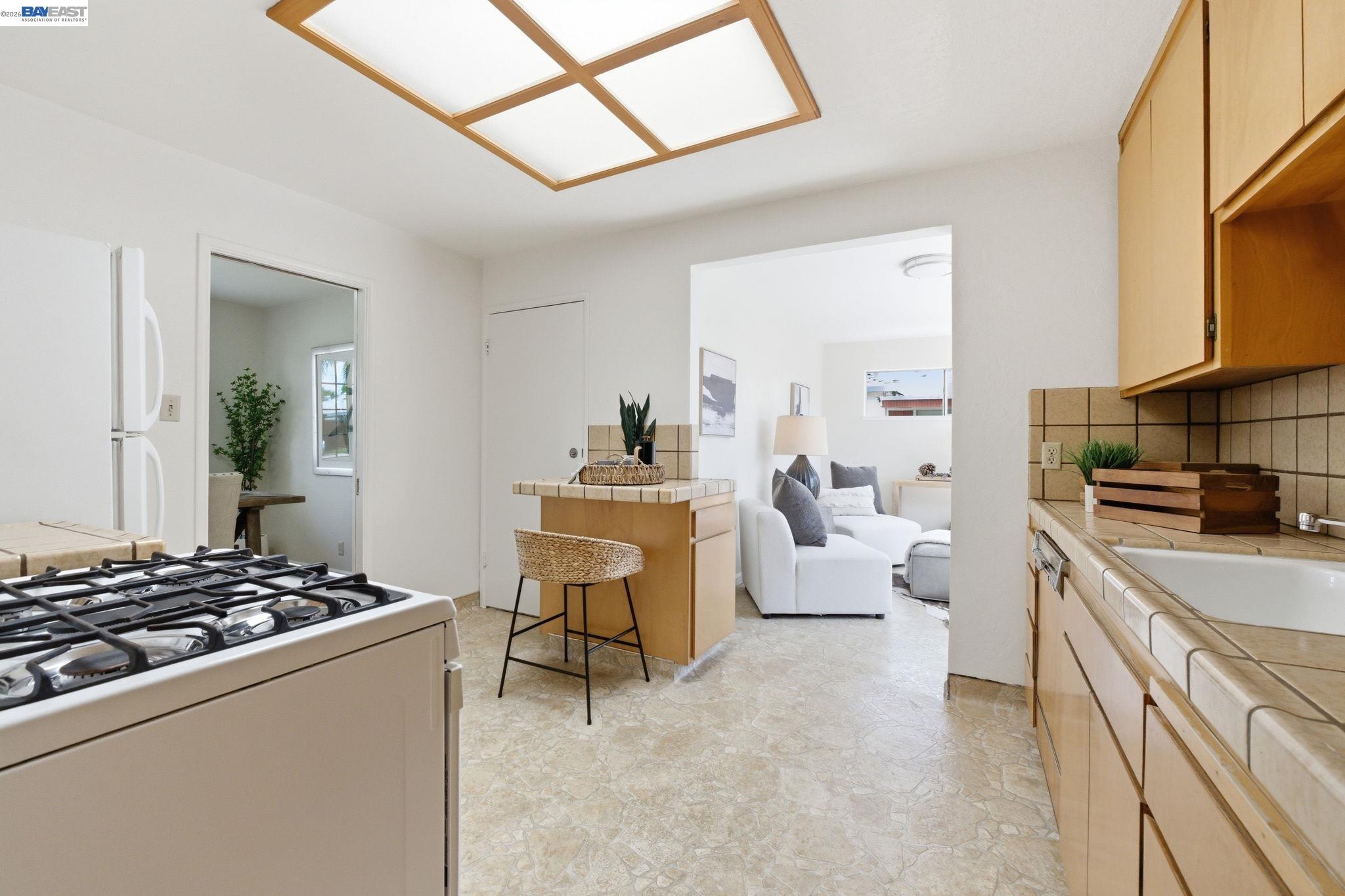 1762 Via Redondo