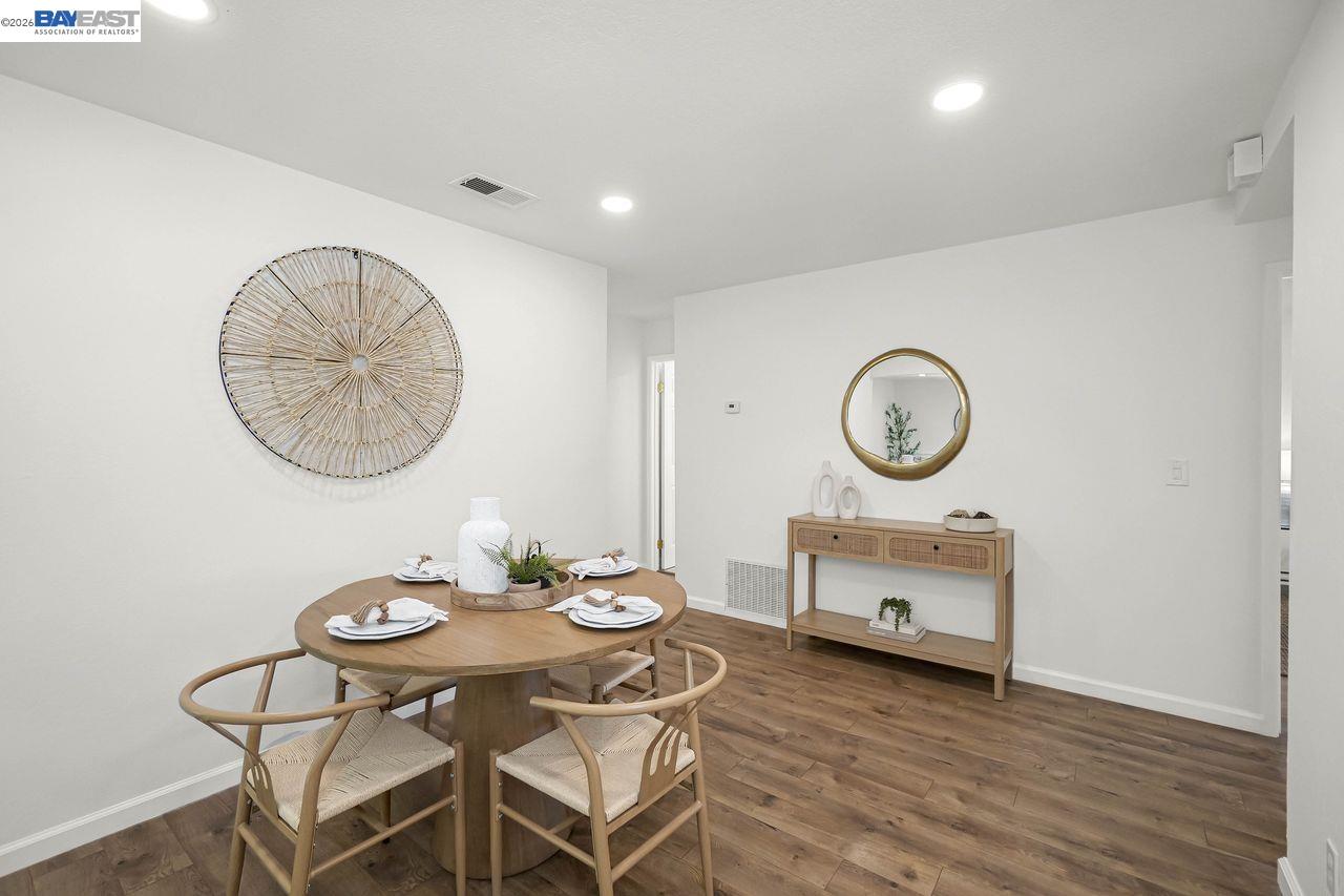 34352 Newton Ct