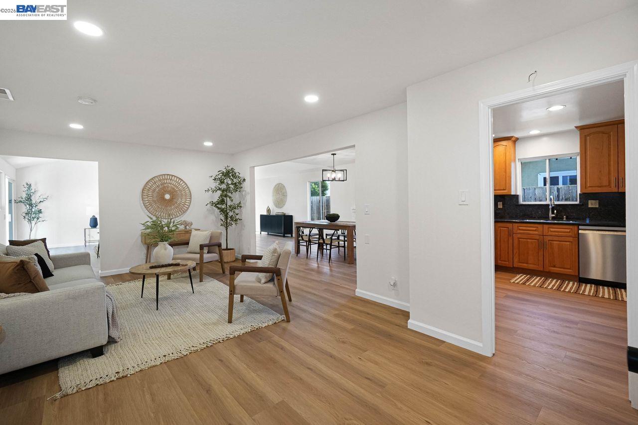 5040 Brian Ct