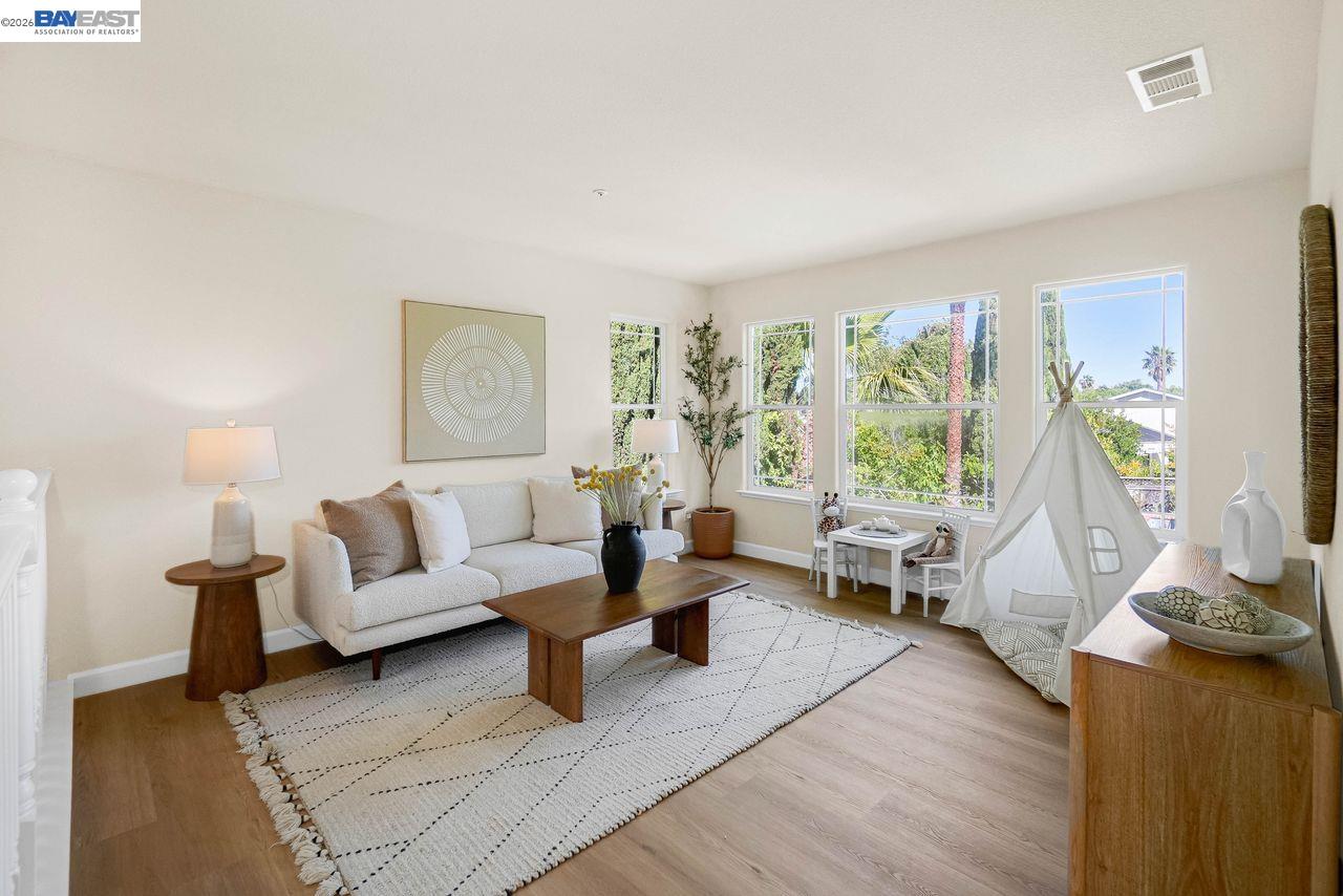 8232 Tanforan Ct