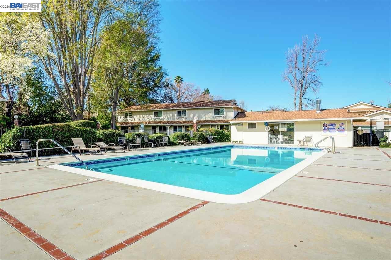 453 Carillo Ct