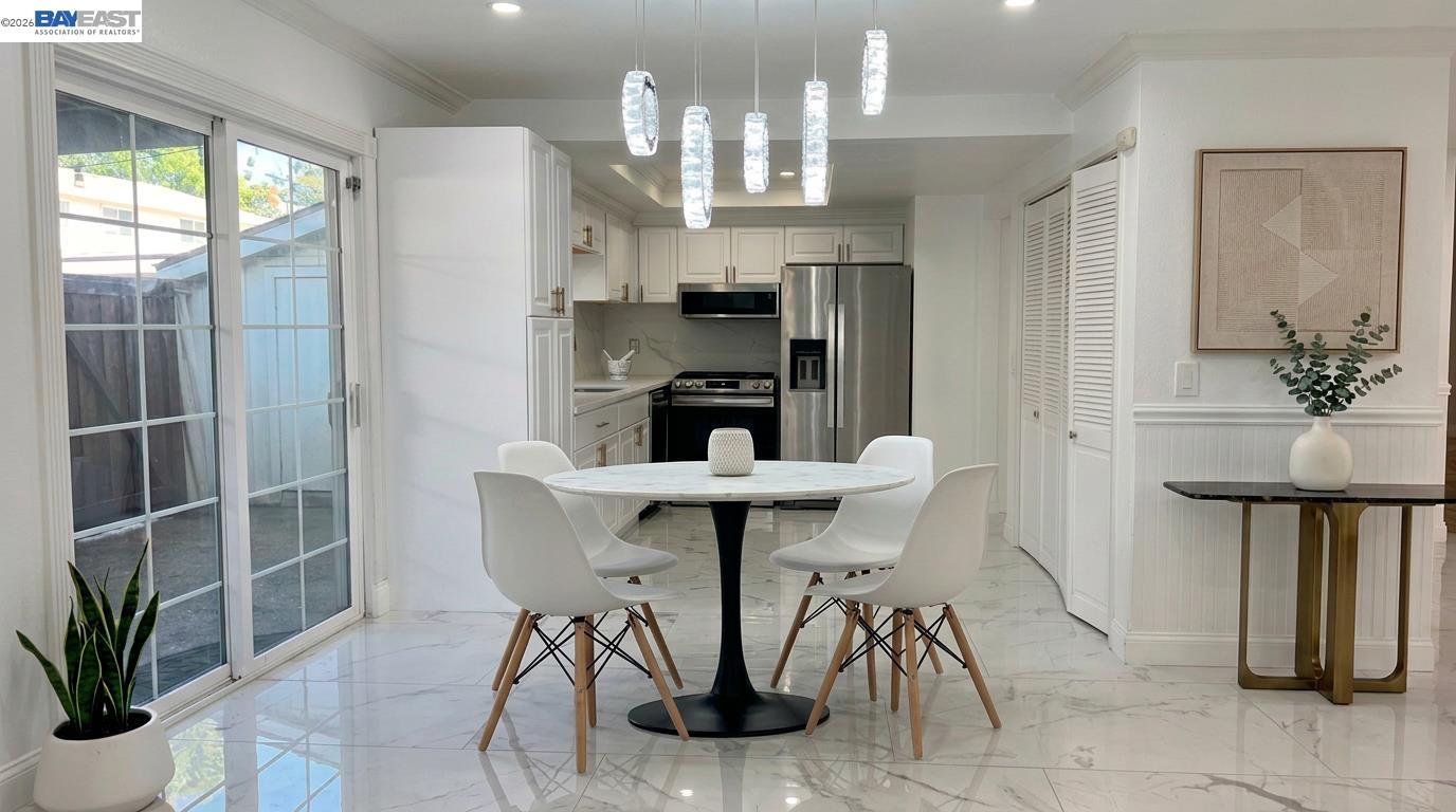 453 Carillo Ct