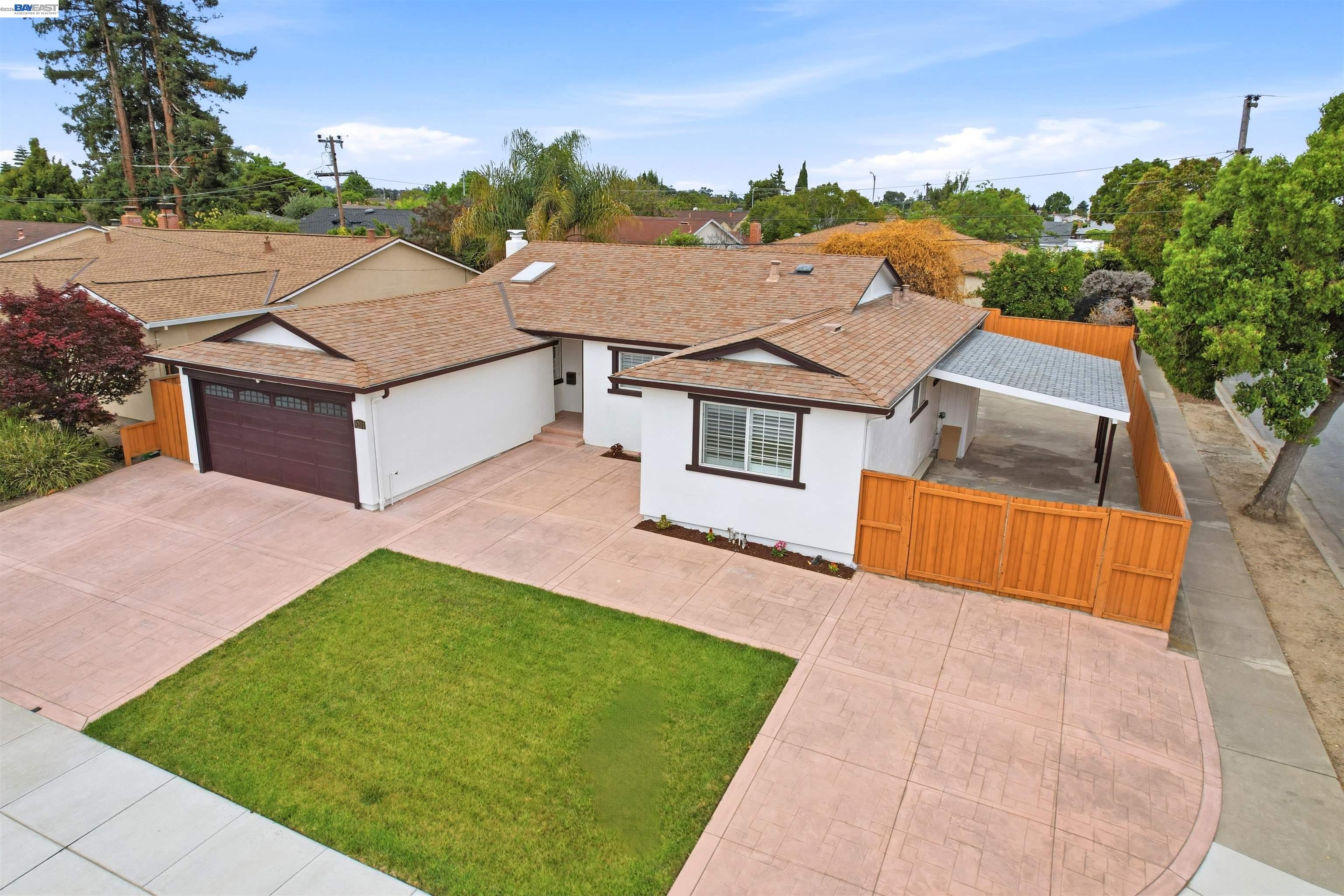 4201 Torres Ave