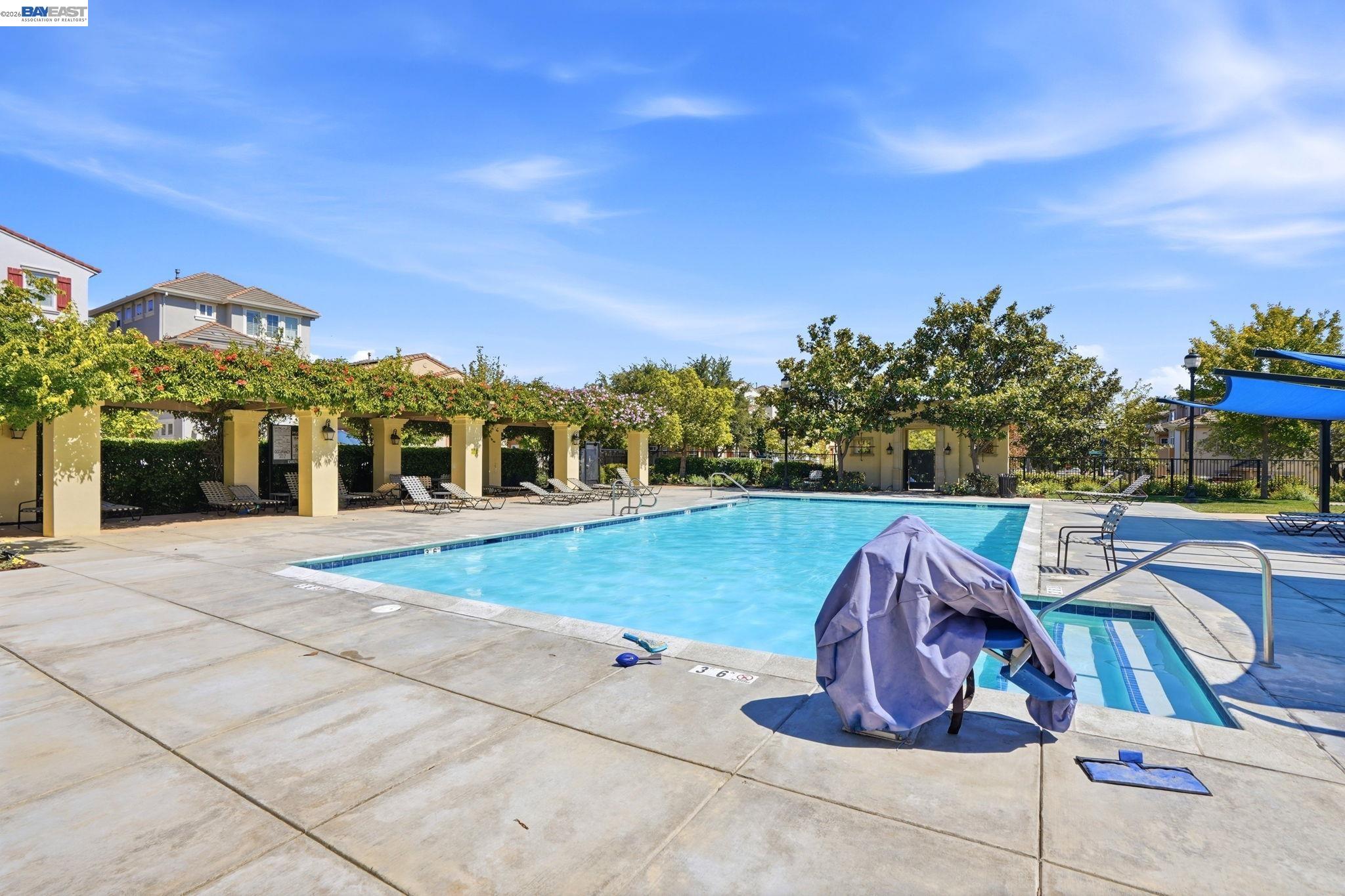 674 Selby Lane # 4