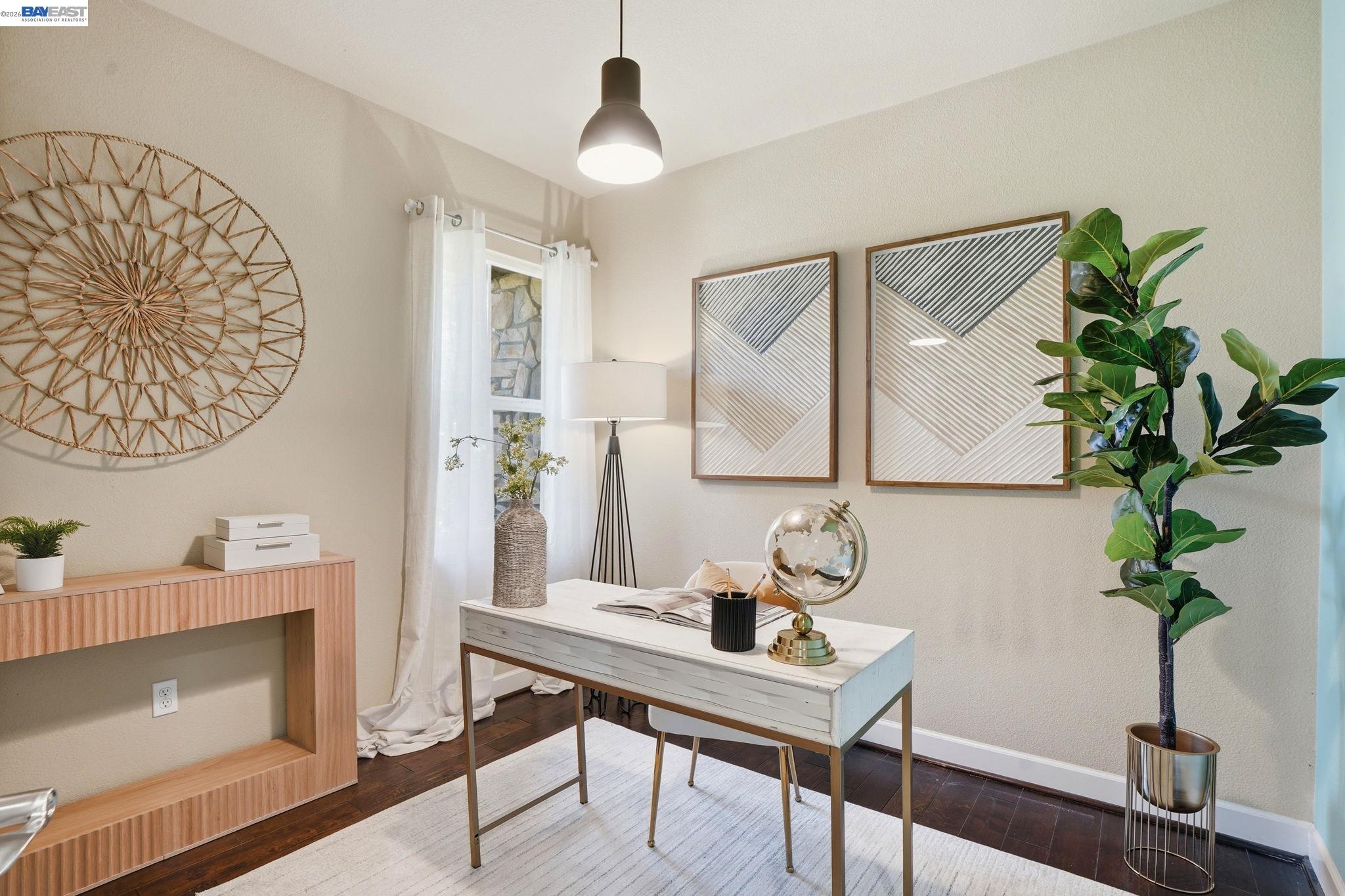 674 Selby Lane # 4