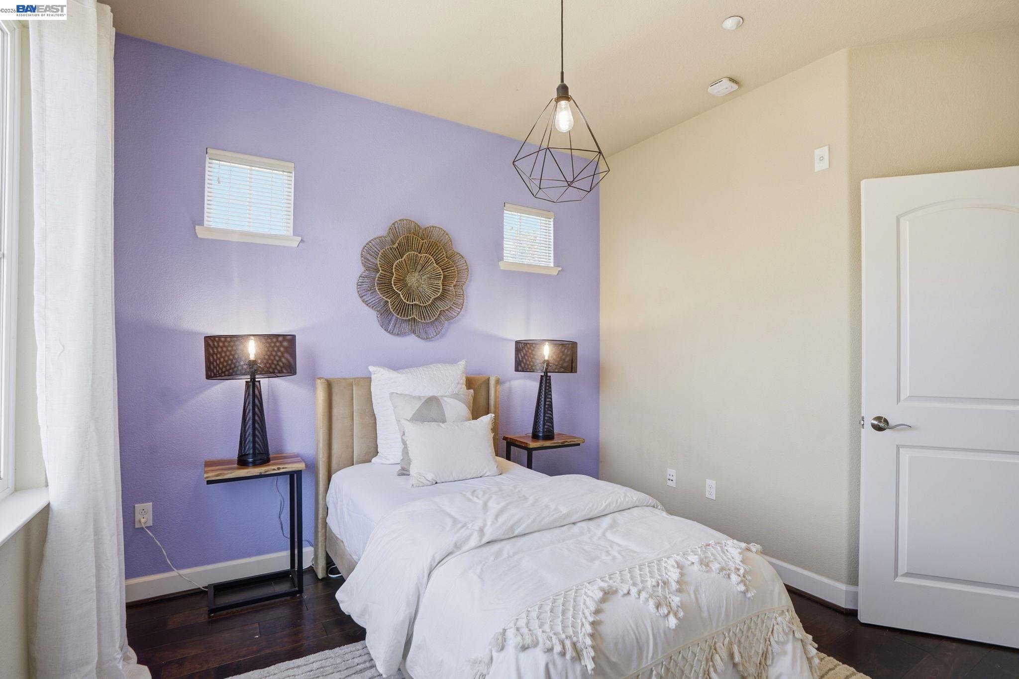 674 Selby Lane # 4