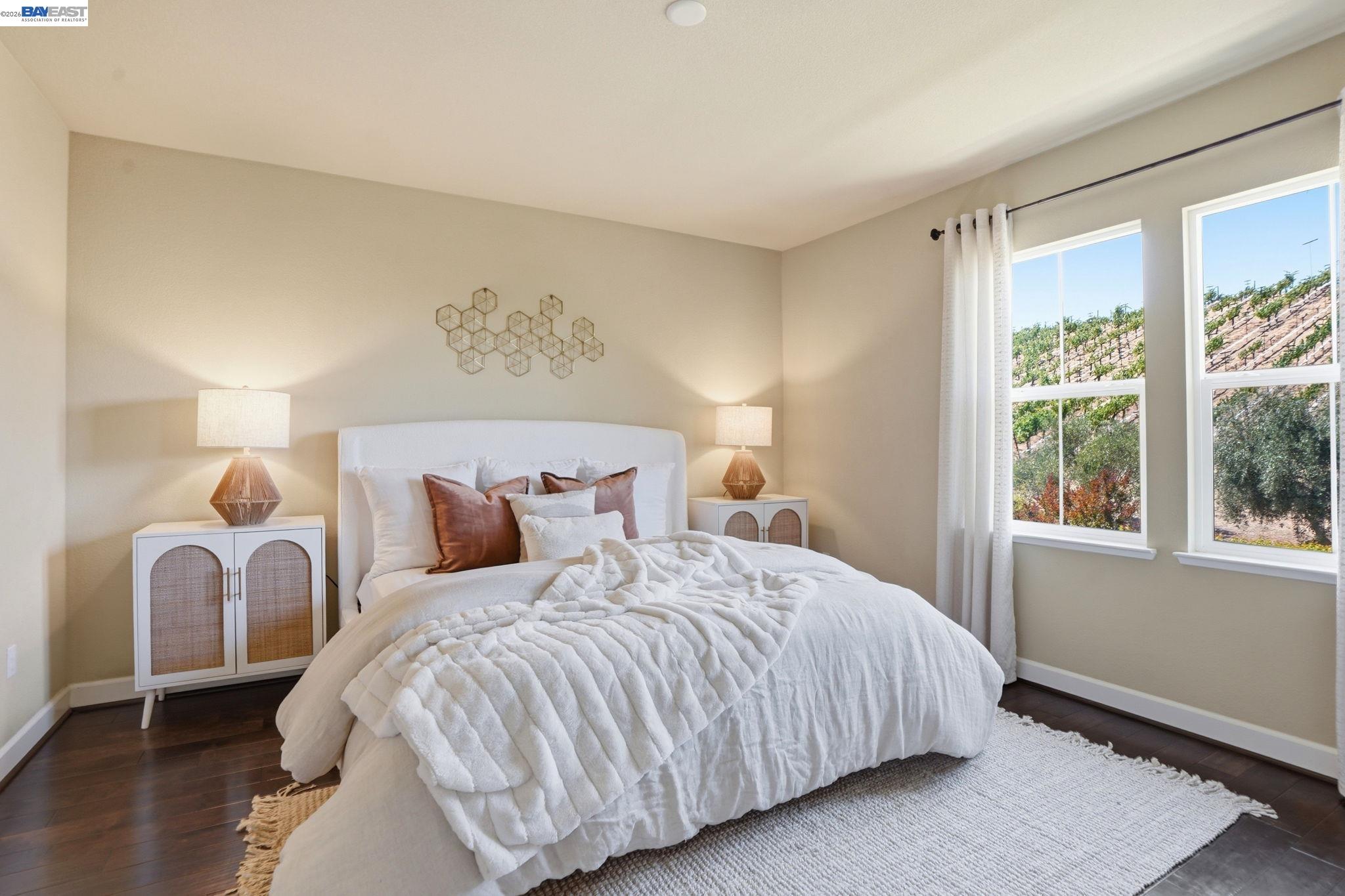 674 Selby Lane # 4