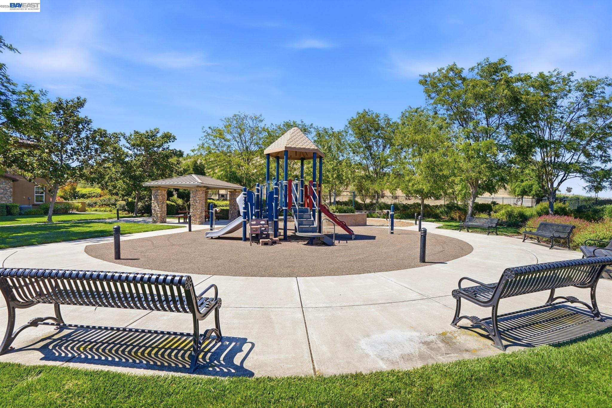 674 Selby Lane # 4