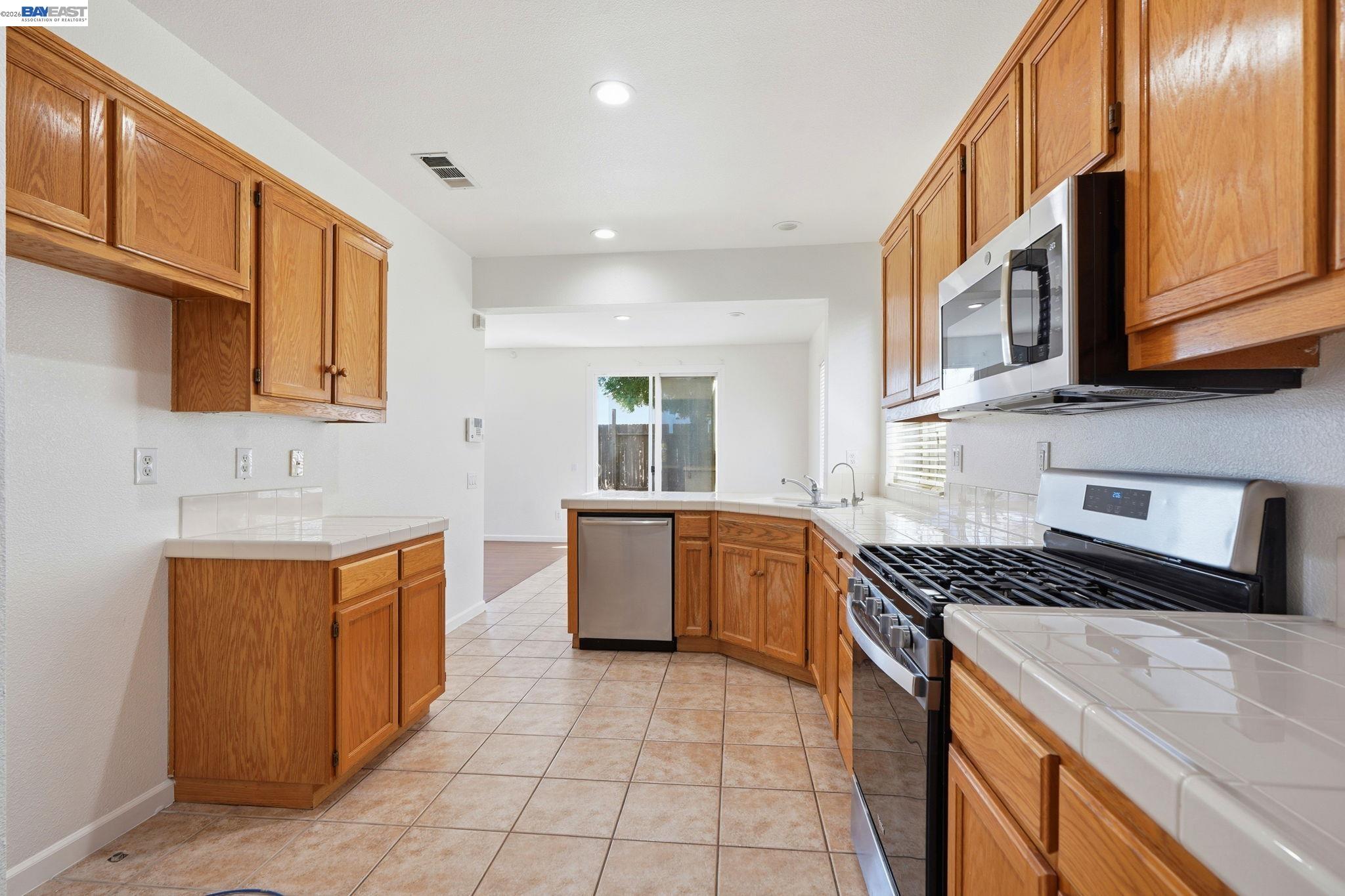 4108 Regatta Dr