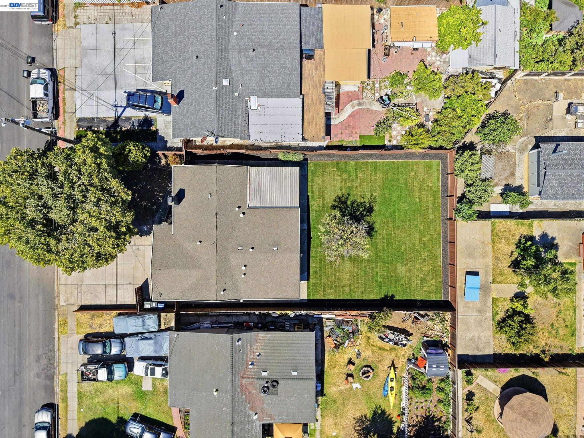 6684 Graham Ave