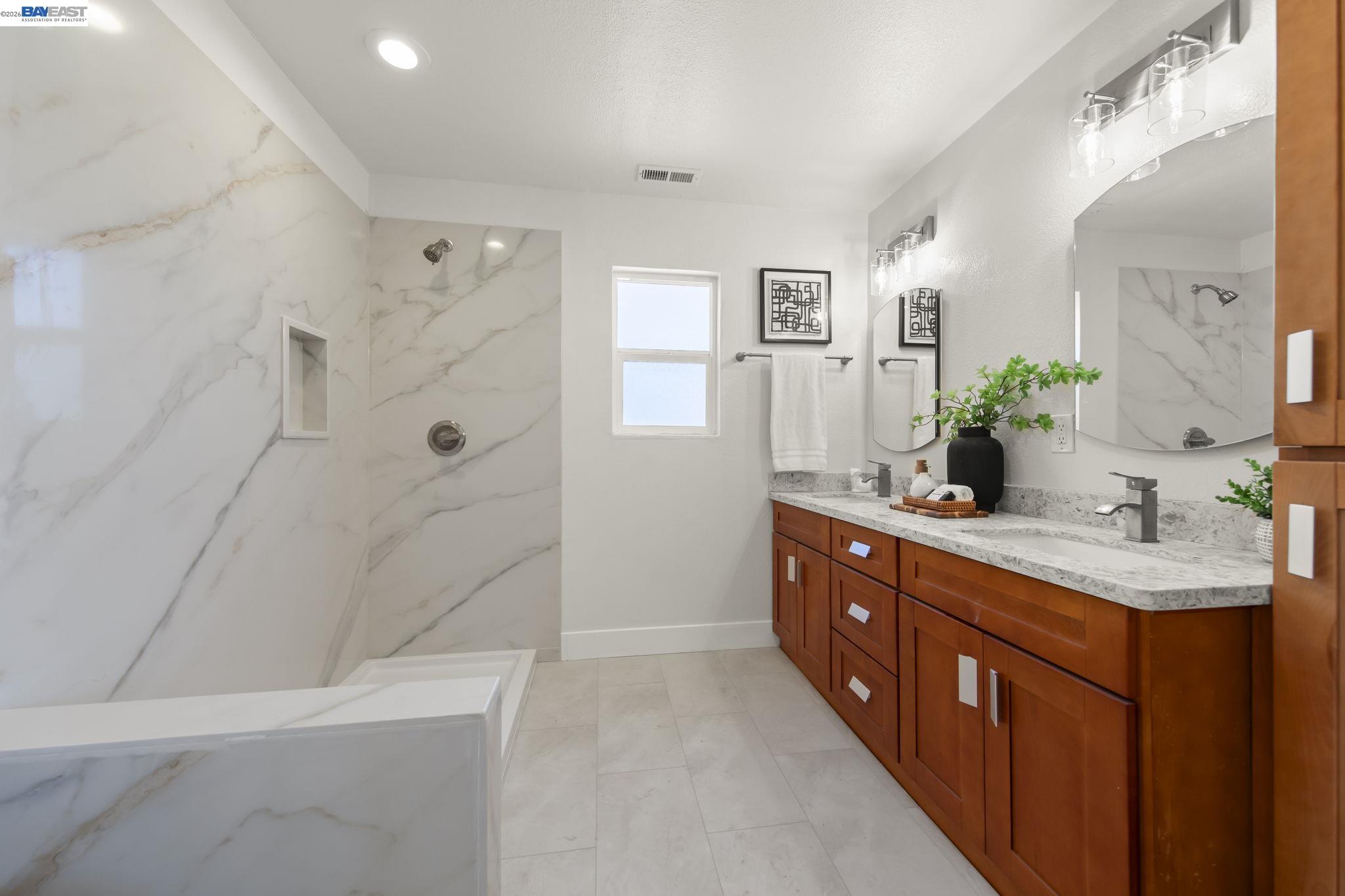 5048 Brian Ct