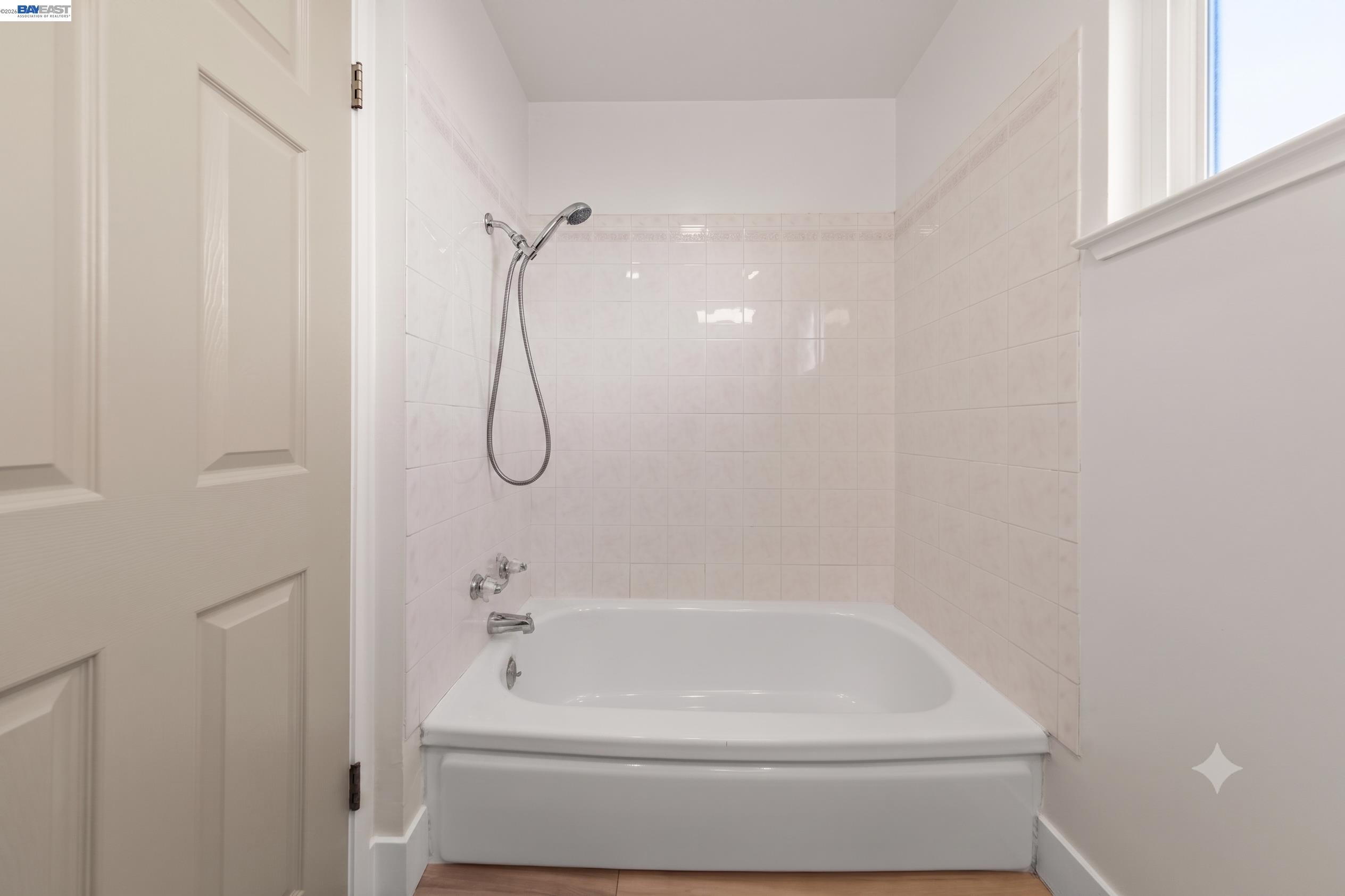 5048 Brian Ct